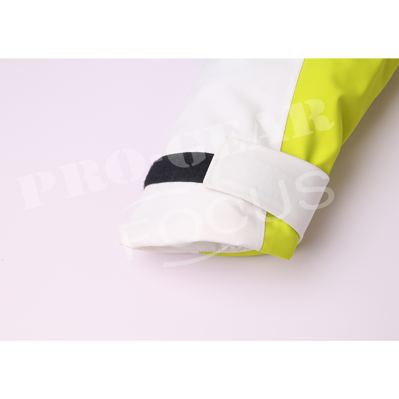 Waterproof and Breathable Ski Snow Suit with Thinsulate Padding