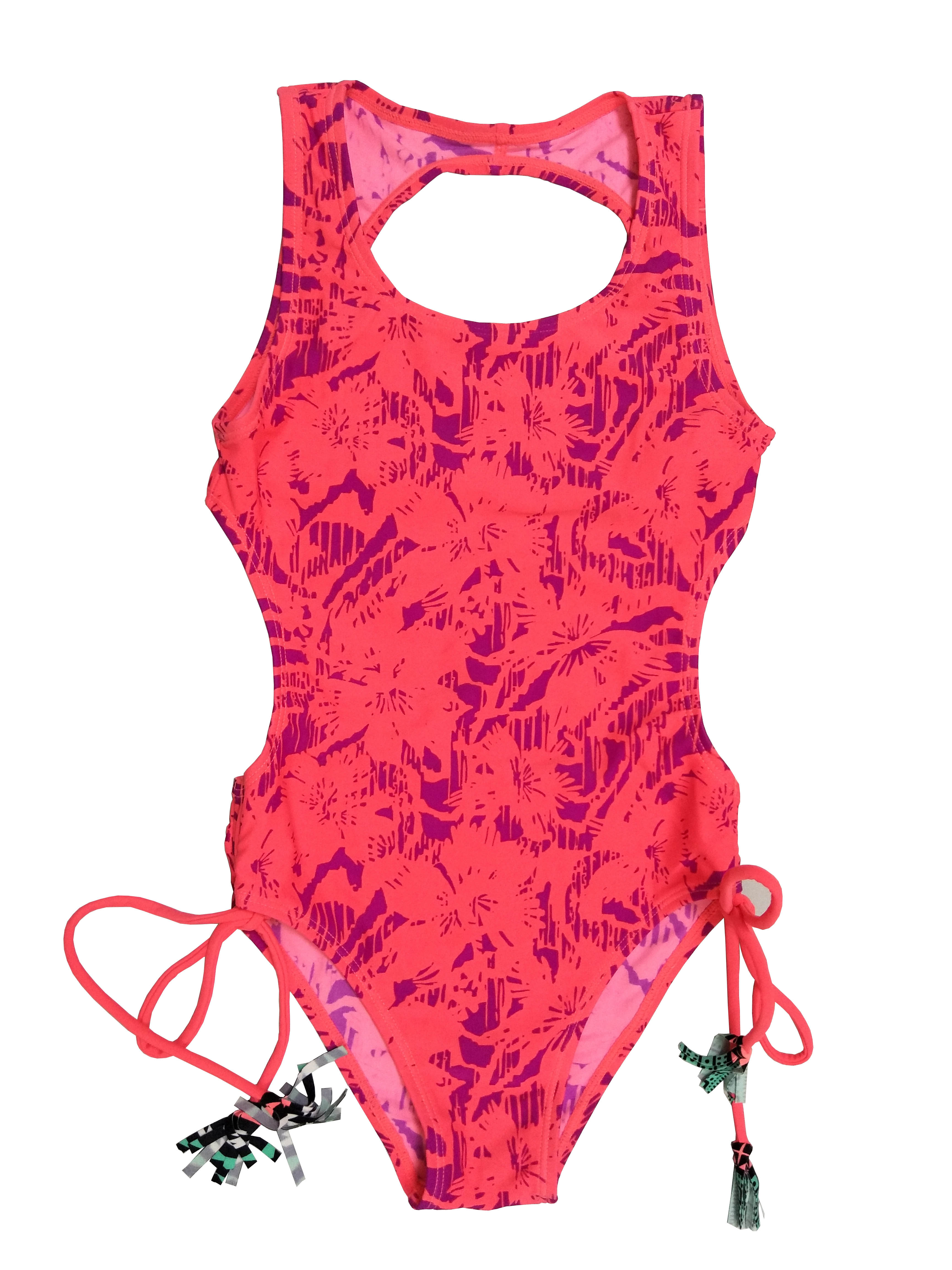 One-piece Swimsuit and Tankini Beachwear