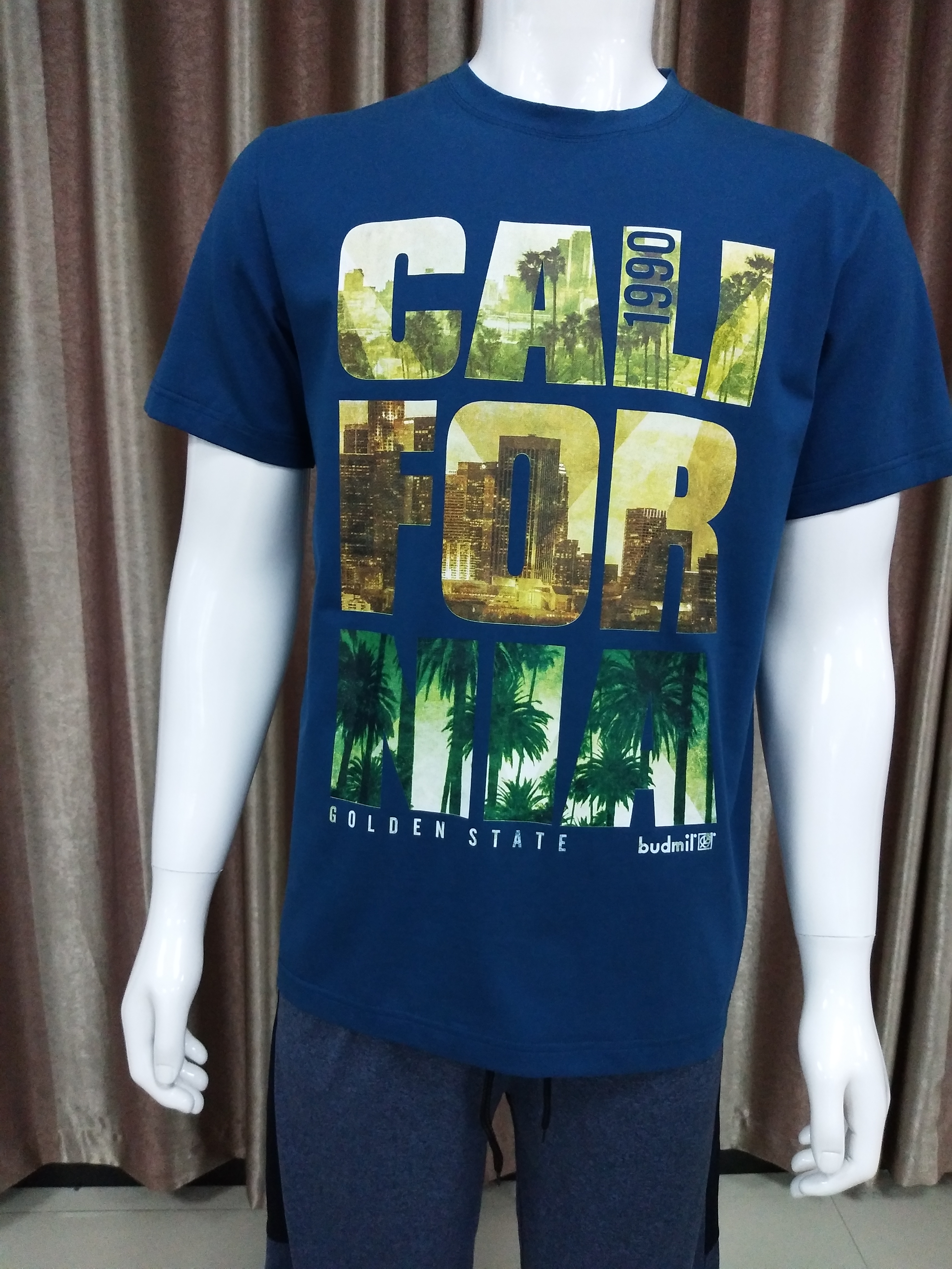 100% Cotton Dry Fit Round Neck T-Shirt with Rubber Print