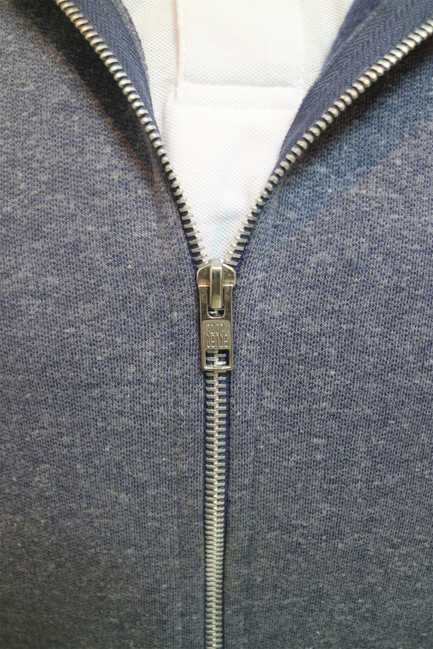 Men's Fleece Sweater with Hood and Zipper