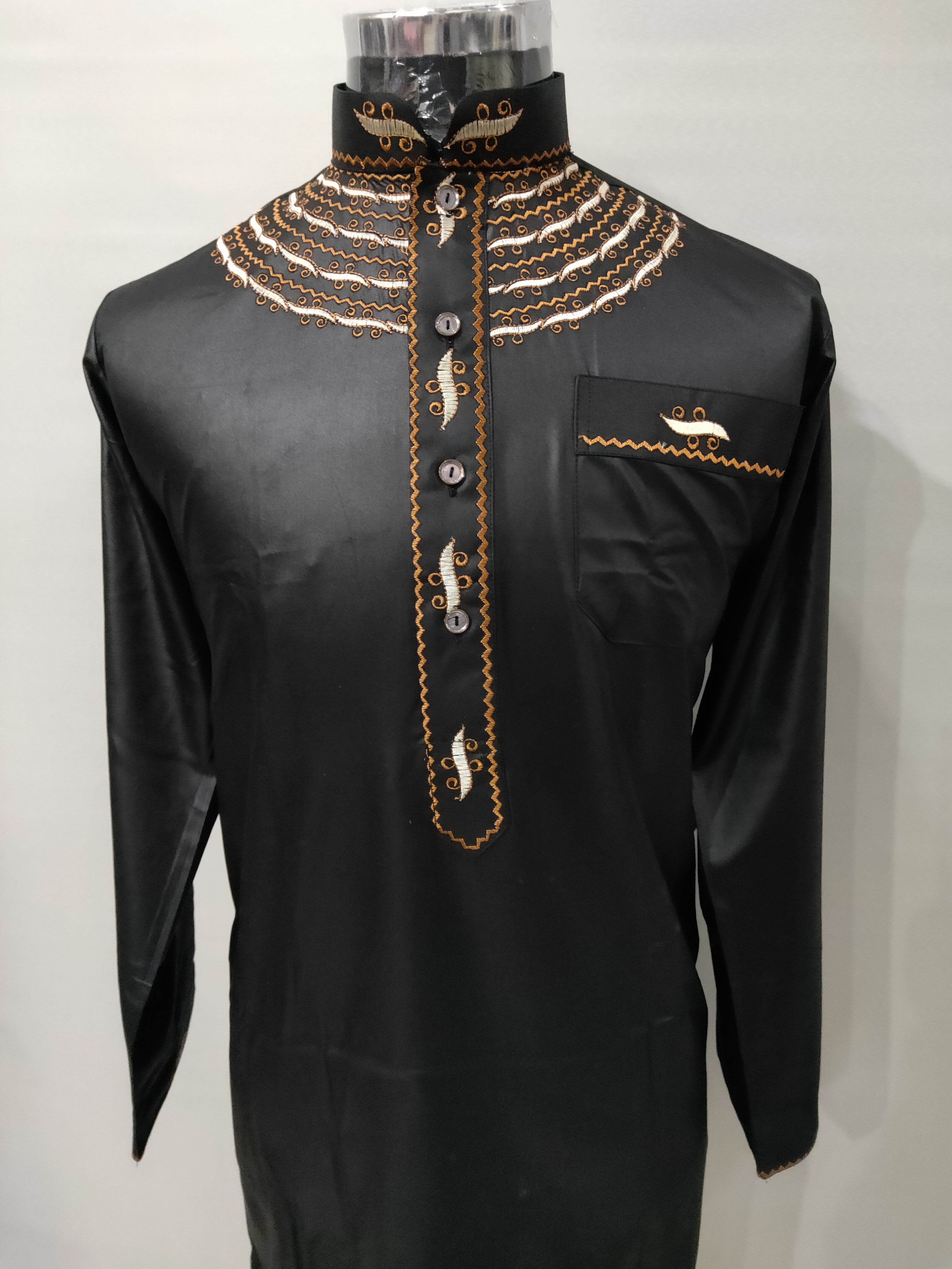 2-piece African robe and pant set