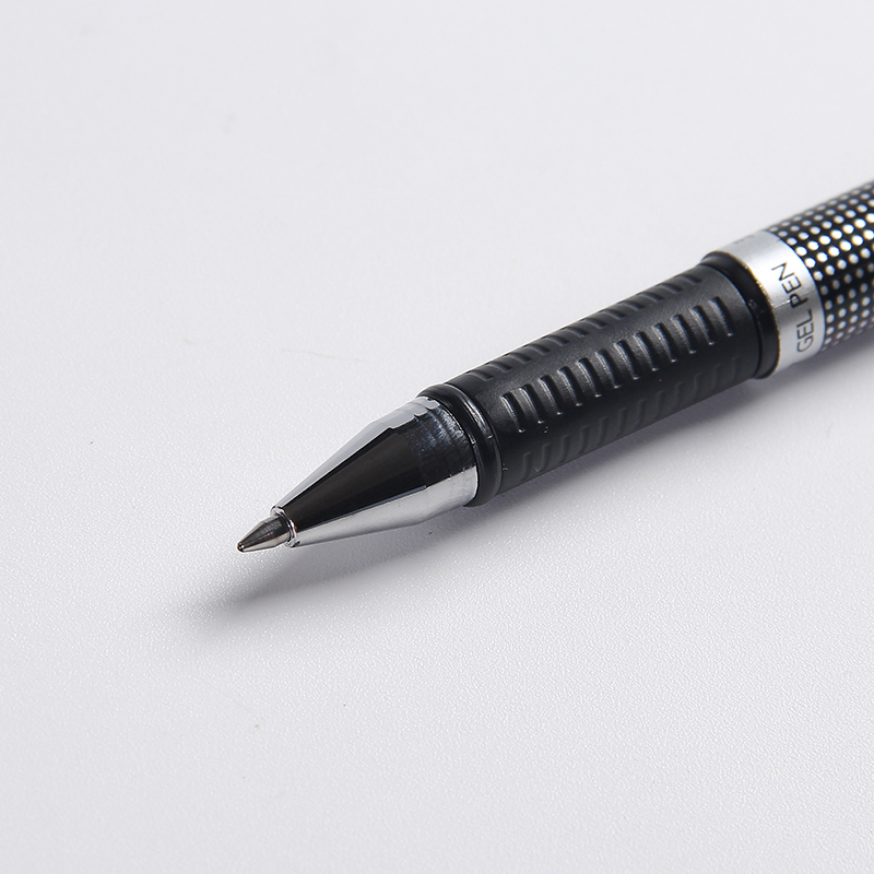 Gel ink pen W-377 with rubber finish and metal design
