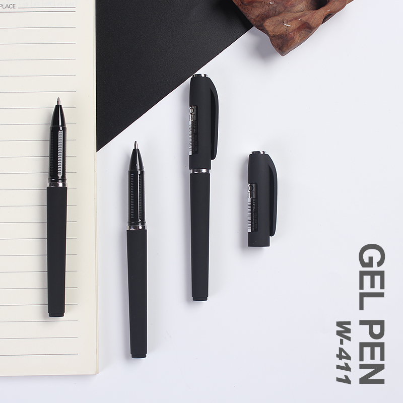 Gel ink pen with titanium steel tip