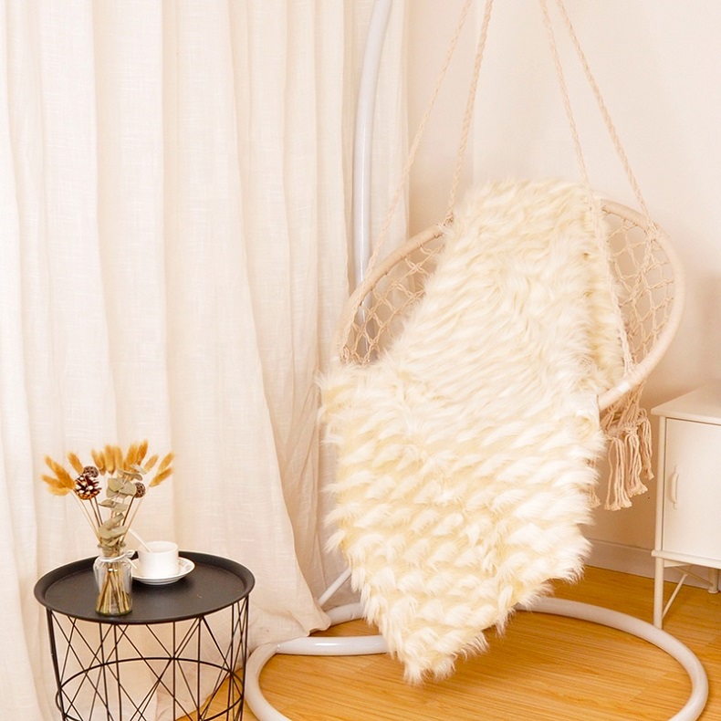 Luxury Faux Peacock Fur Blankets and Throws