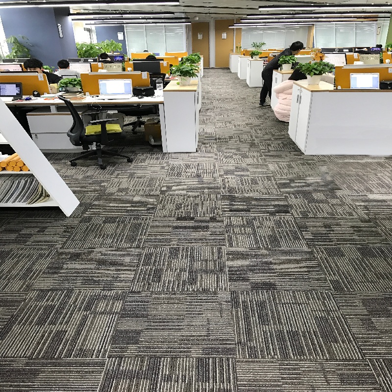 PP/Nylon Carpet Tile with PVC/Bitumen Backing