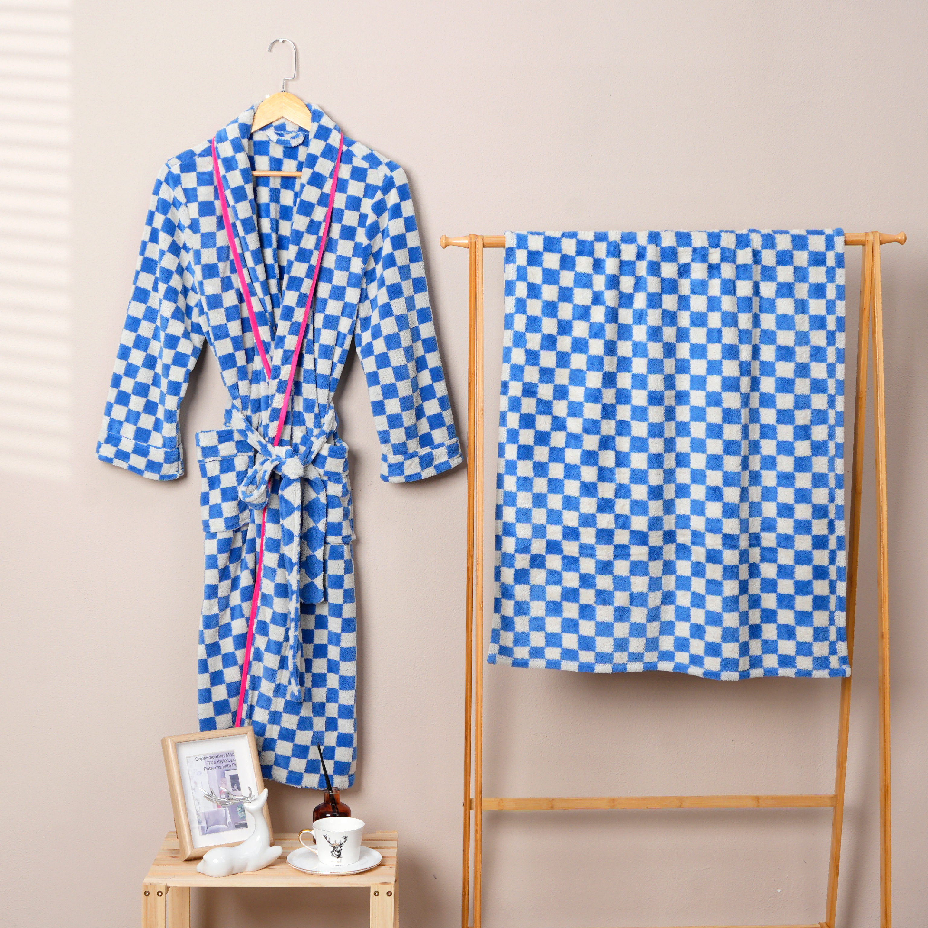 Coral Fleece Jacquard Bathrobe