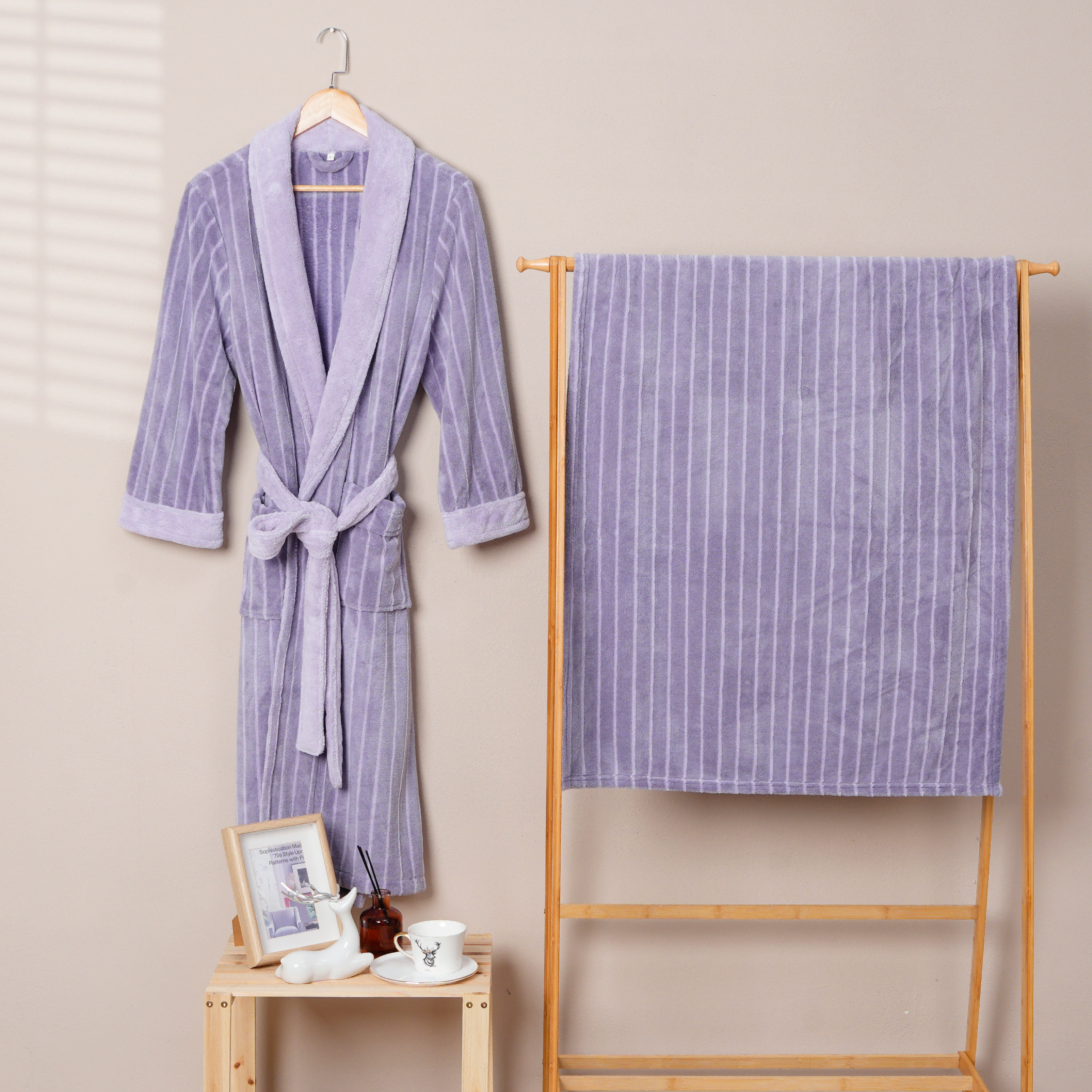 Coral Fleece Jacquard Bathrobe