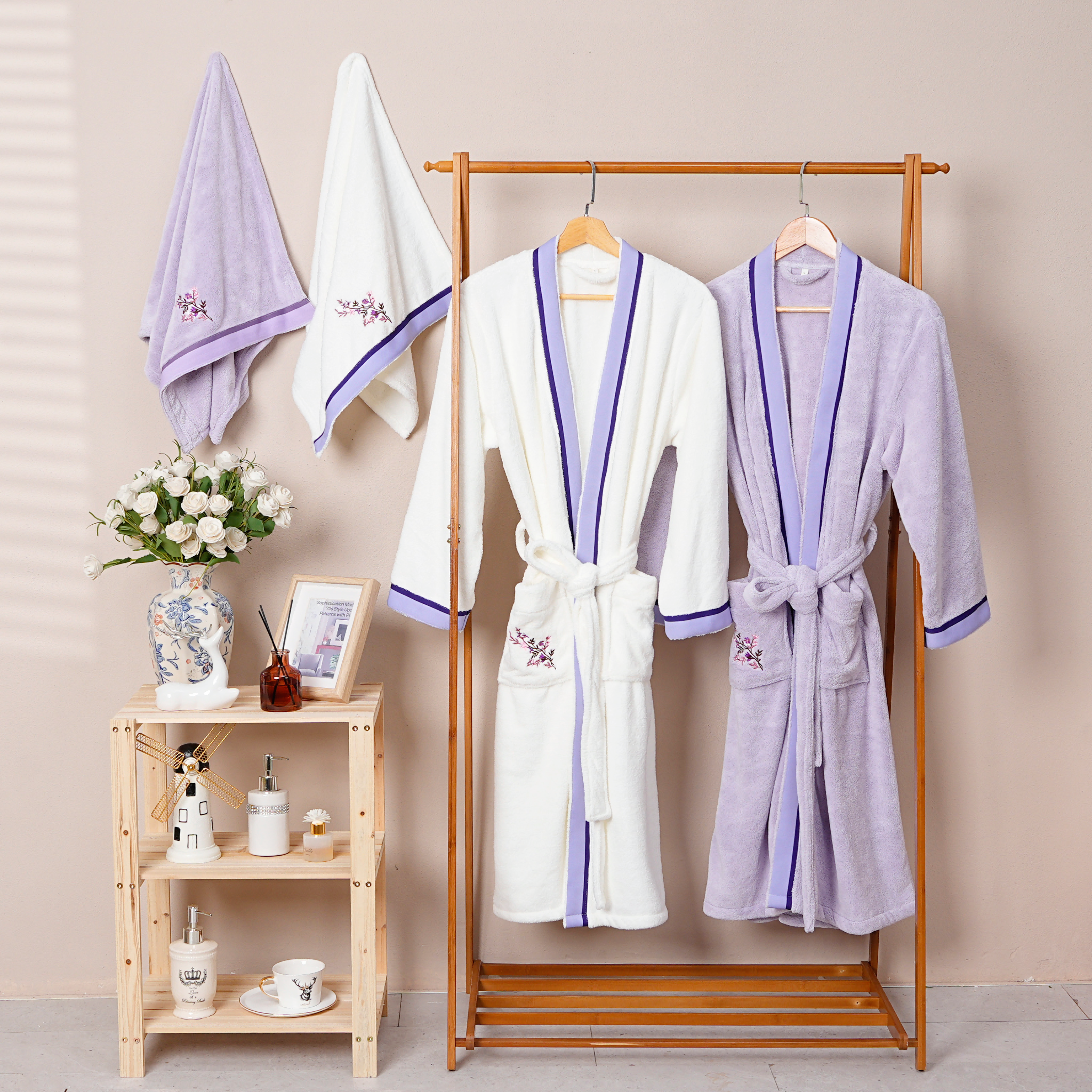 Coral Fleece Woven Tape Embroidery Bathrobe