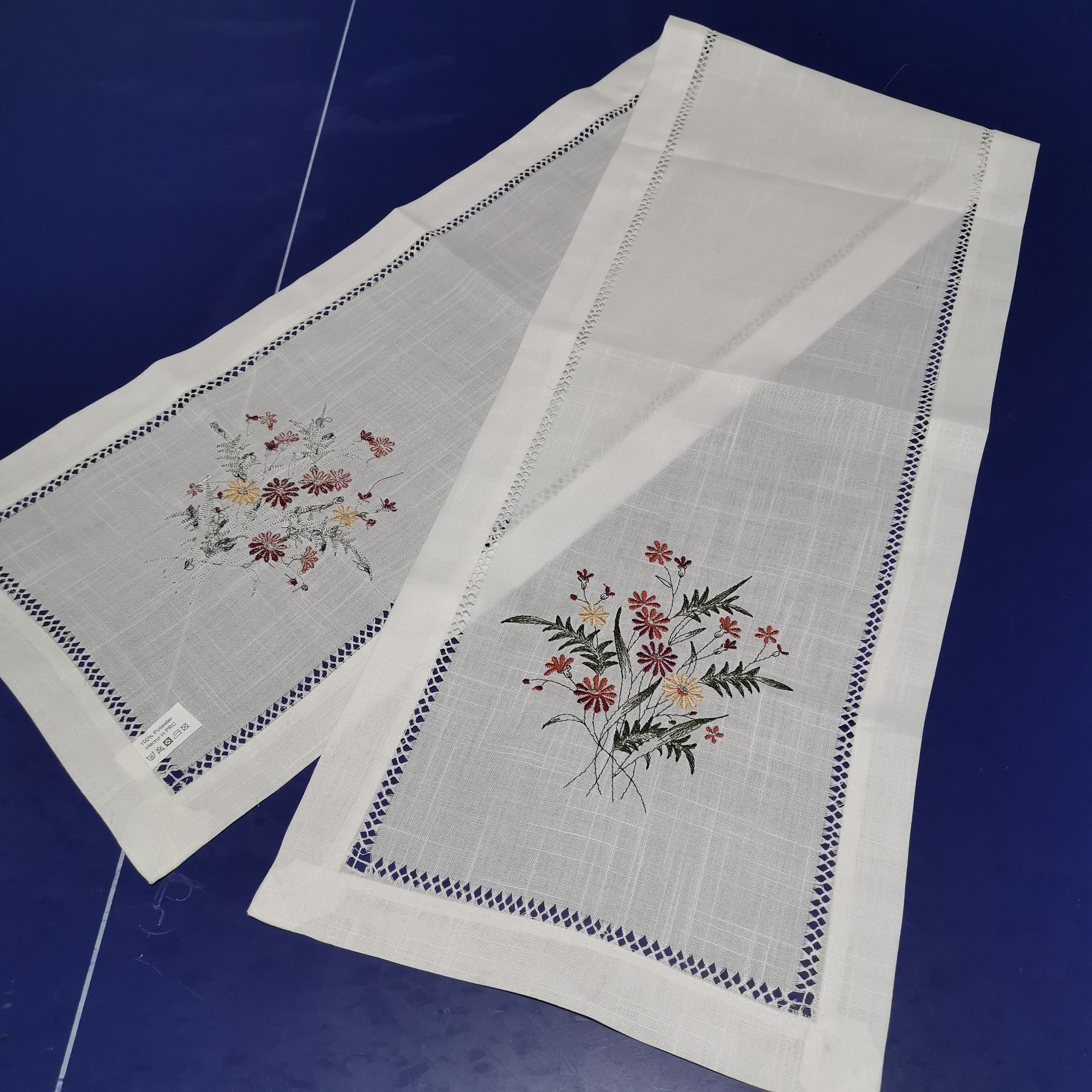 100% Polyester Slub Fabric Runner with Drawnwork and Embroidery