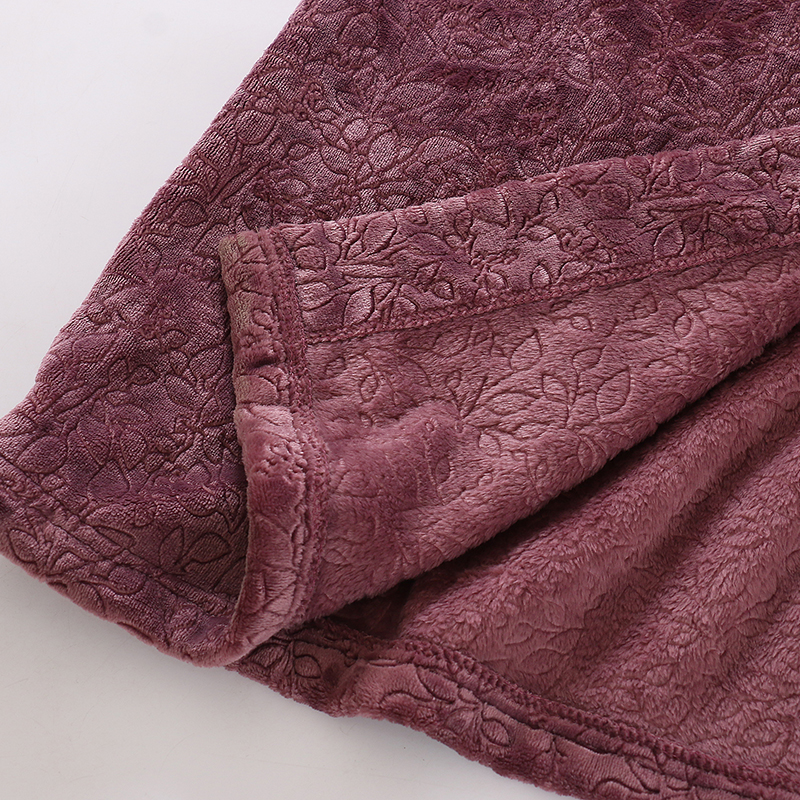 100% Polyester 3D Embossed Women's Bathrobe