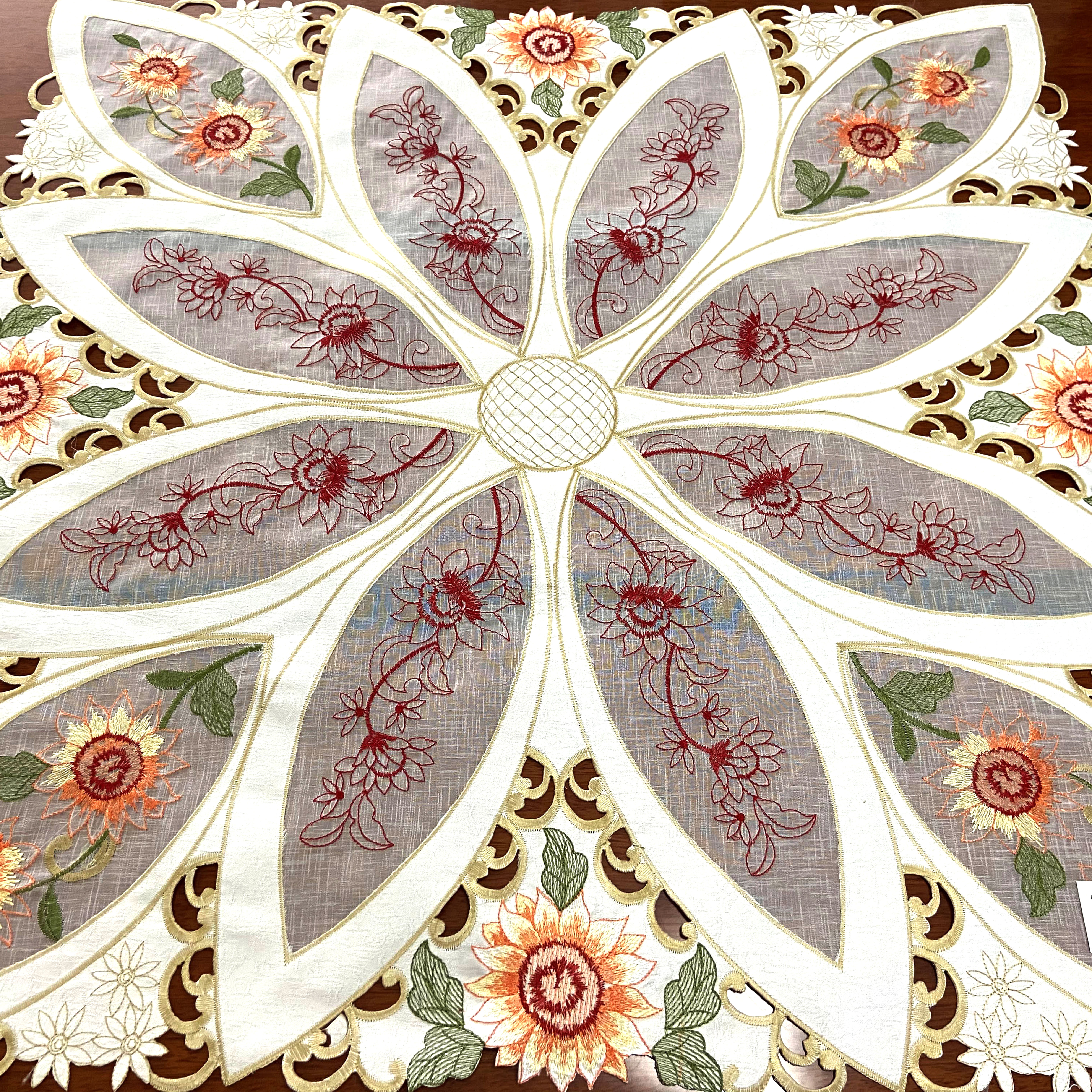Satin Rope Embroidery Solid Flower Tablecloth 85x85cm