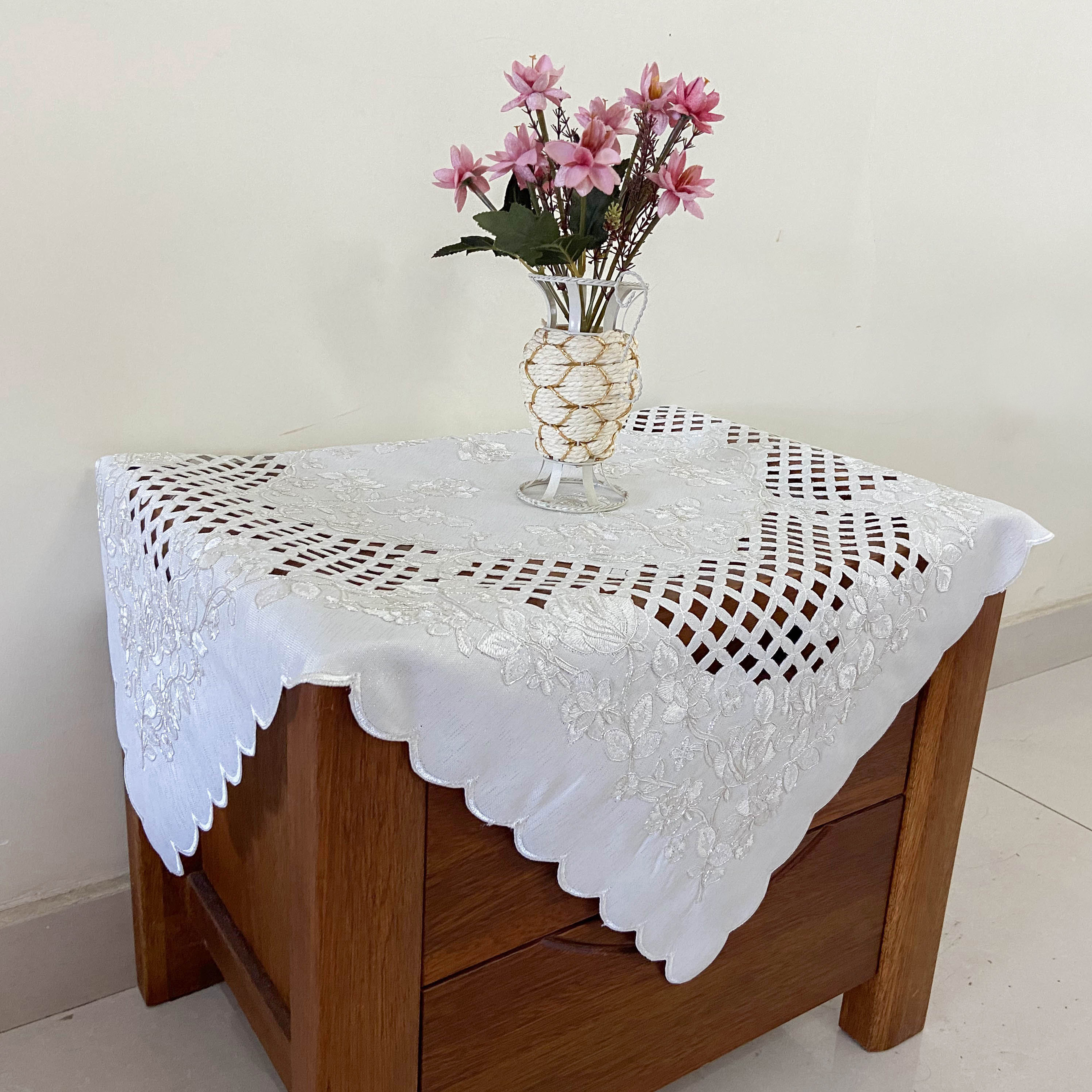 Silver Cloth Rope Embroidery Tablecloth 85x85cm