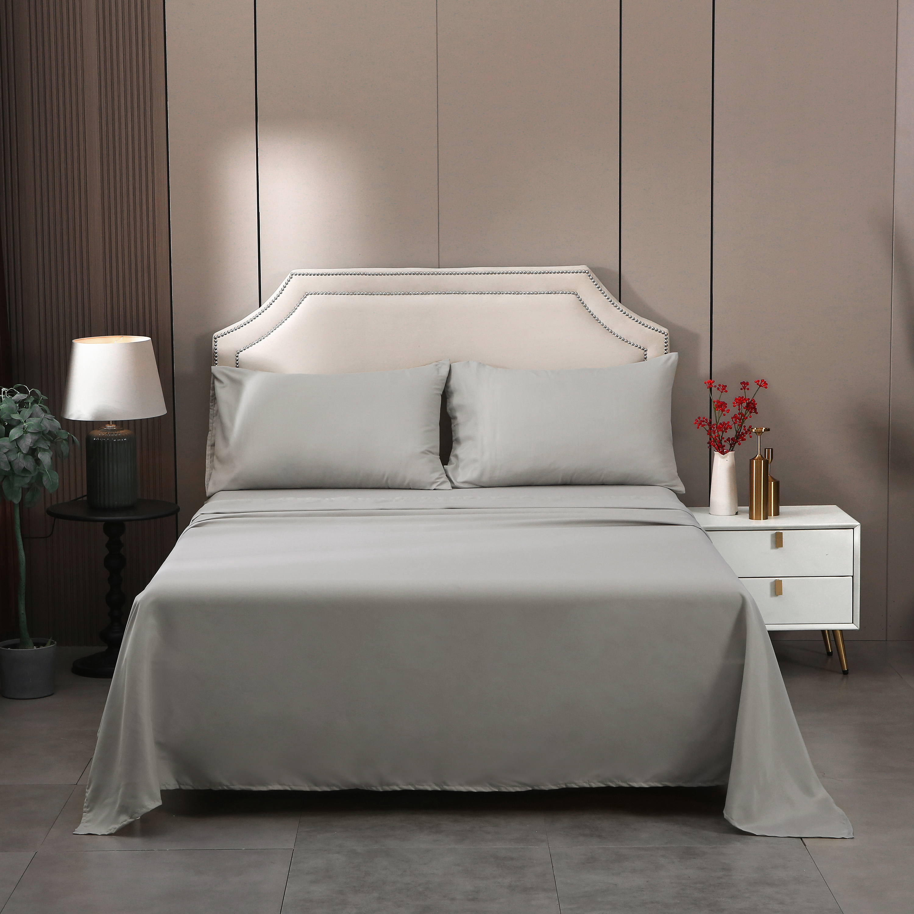 4-piece grey quilted bedding set