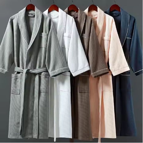 Custom Hotel Bathrobe for Beauty Salons and Homestays