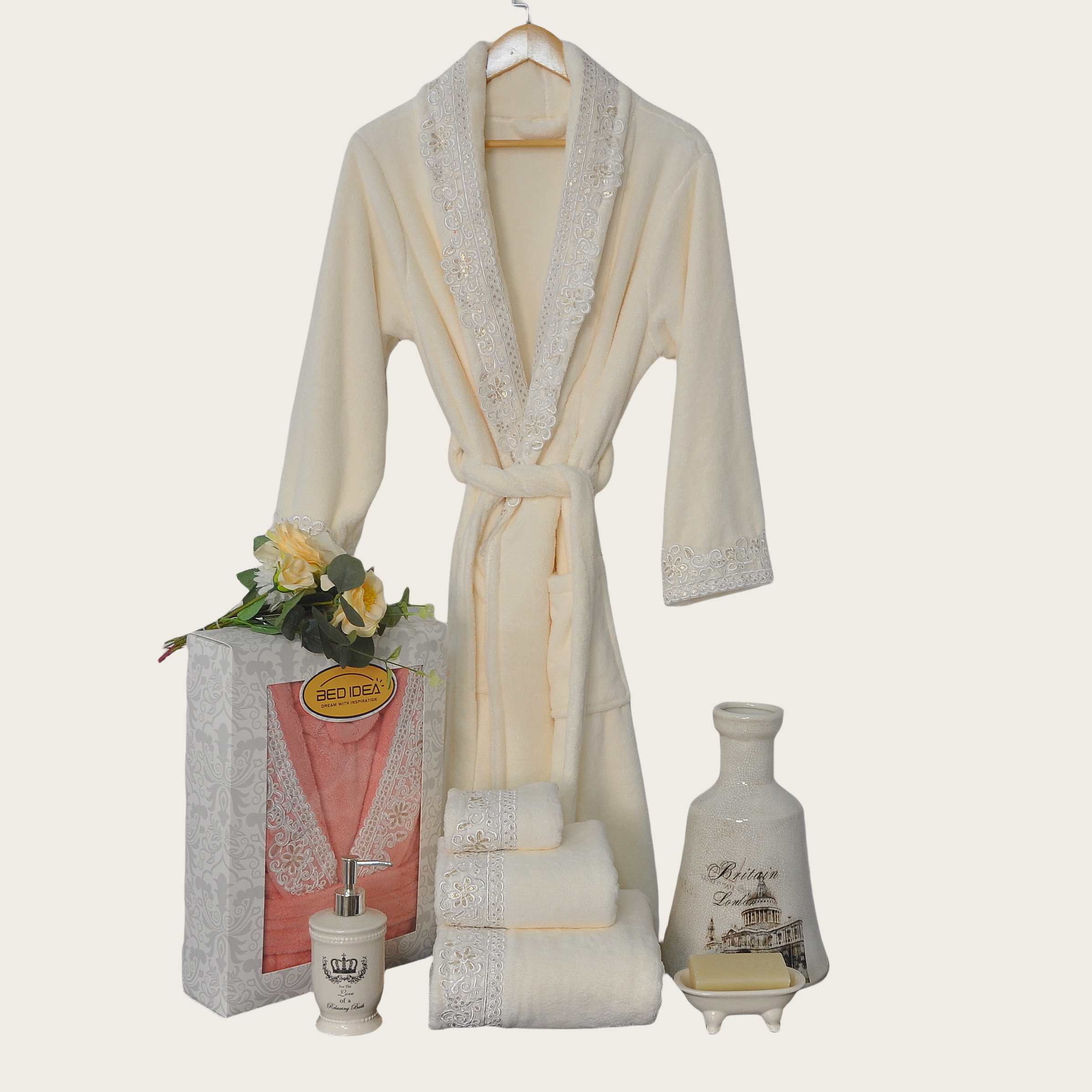 Coral Fleece Lace Bathrobe