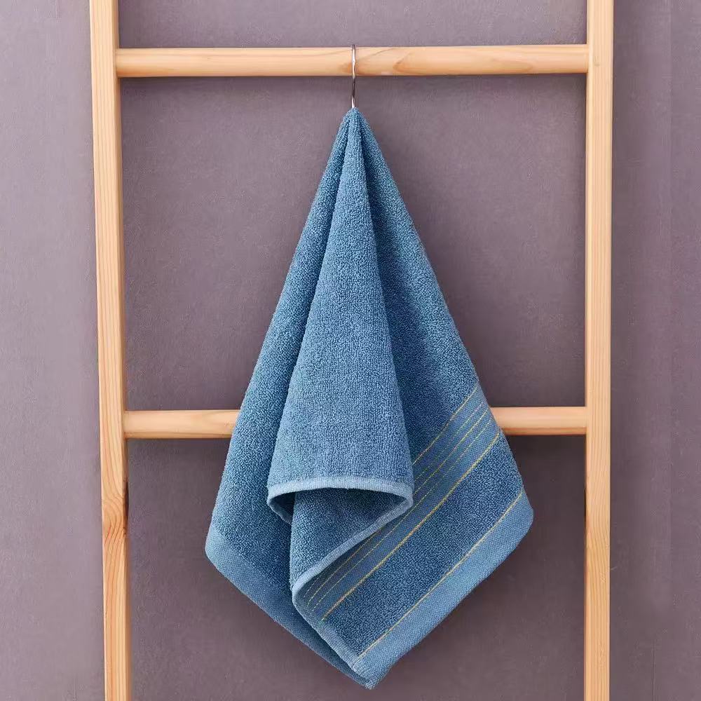 Absorbent Cotton Bath Towel for Home, Hotel, and Salon Use