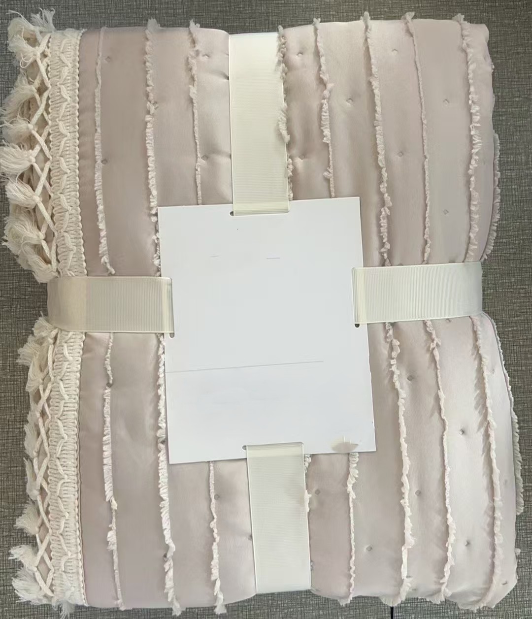 Low Saturation Color Bedding Set with Textured Design