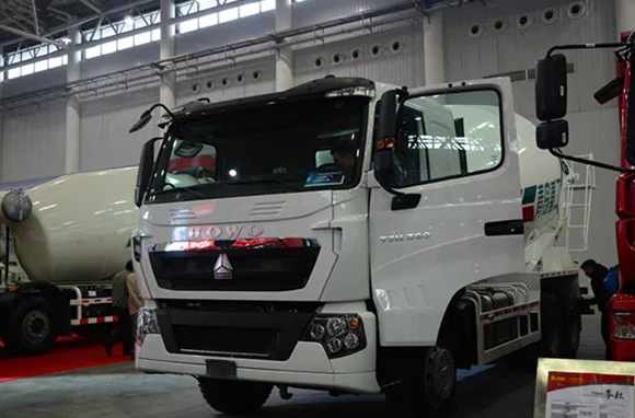 Sinotruk 6x4 8x4 Mixer Truck