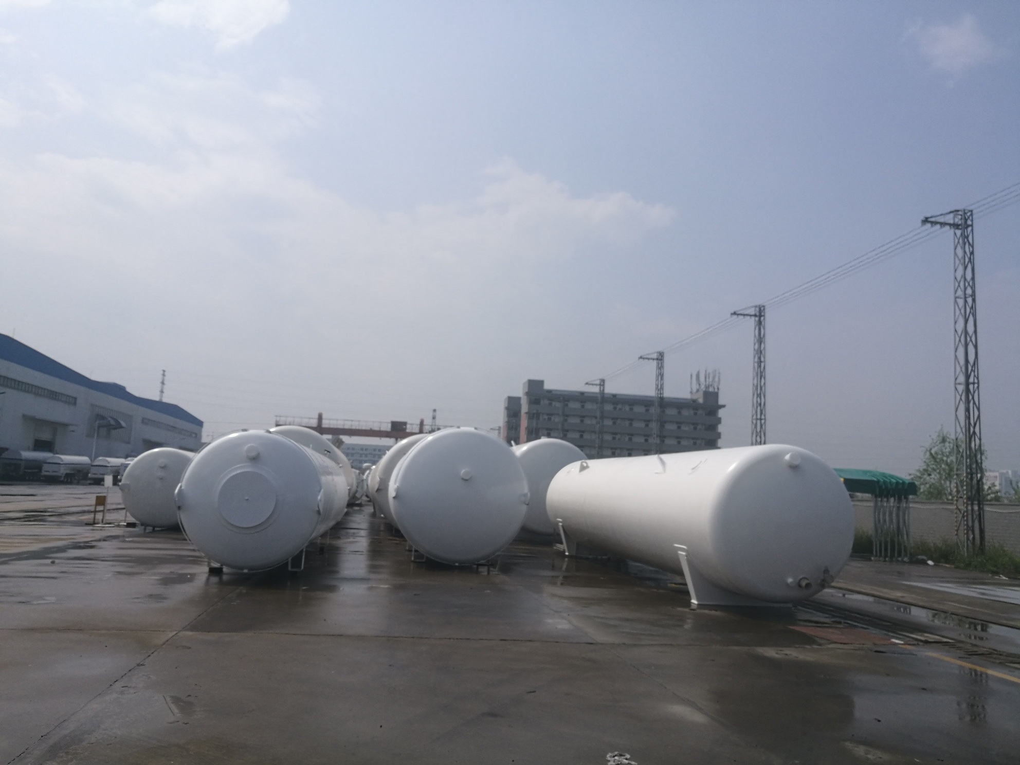 Cryogenic Bulk Storage Tanks and Vessels for LO2, LN2, LAr, LCO2, LNG