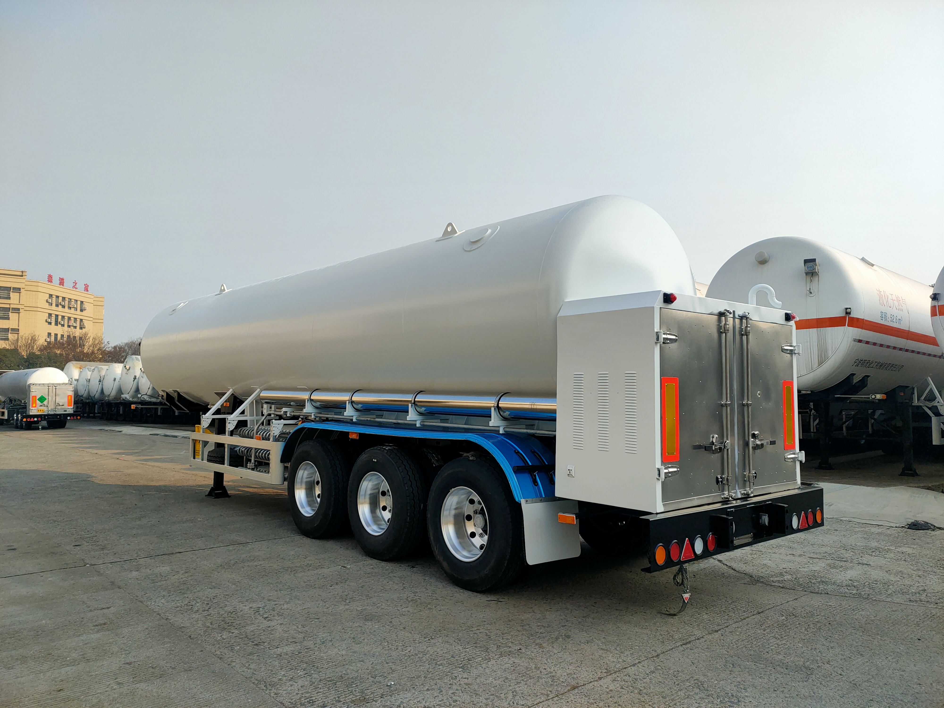 Cryogenic Semi-Trailer Mobile Liquid Oxygen Tankers