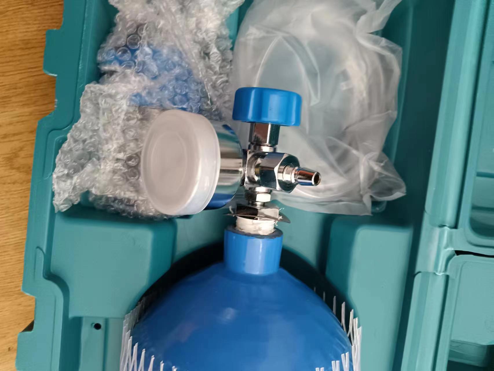 2L Oxygen Cylinder Kit with Accessories