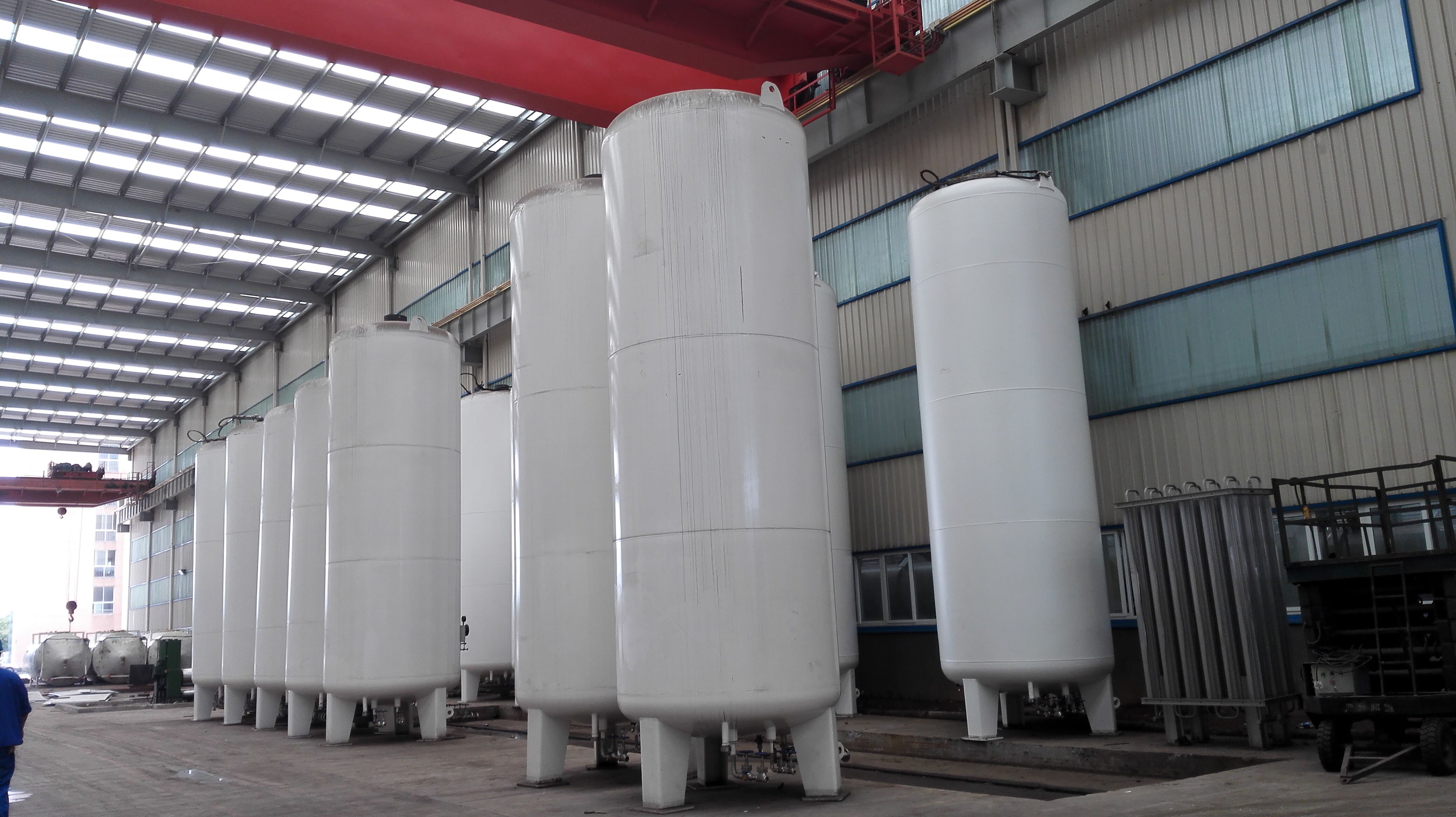 Cryogenic Storage Tank for Liquid Oxygen, Nitrogen, and Argon
