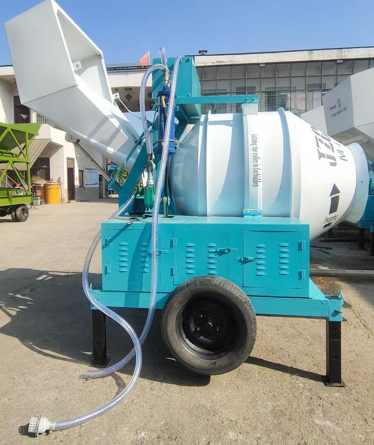 Portable and Compact Cement Mixer