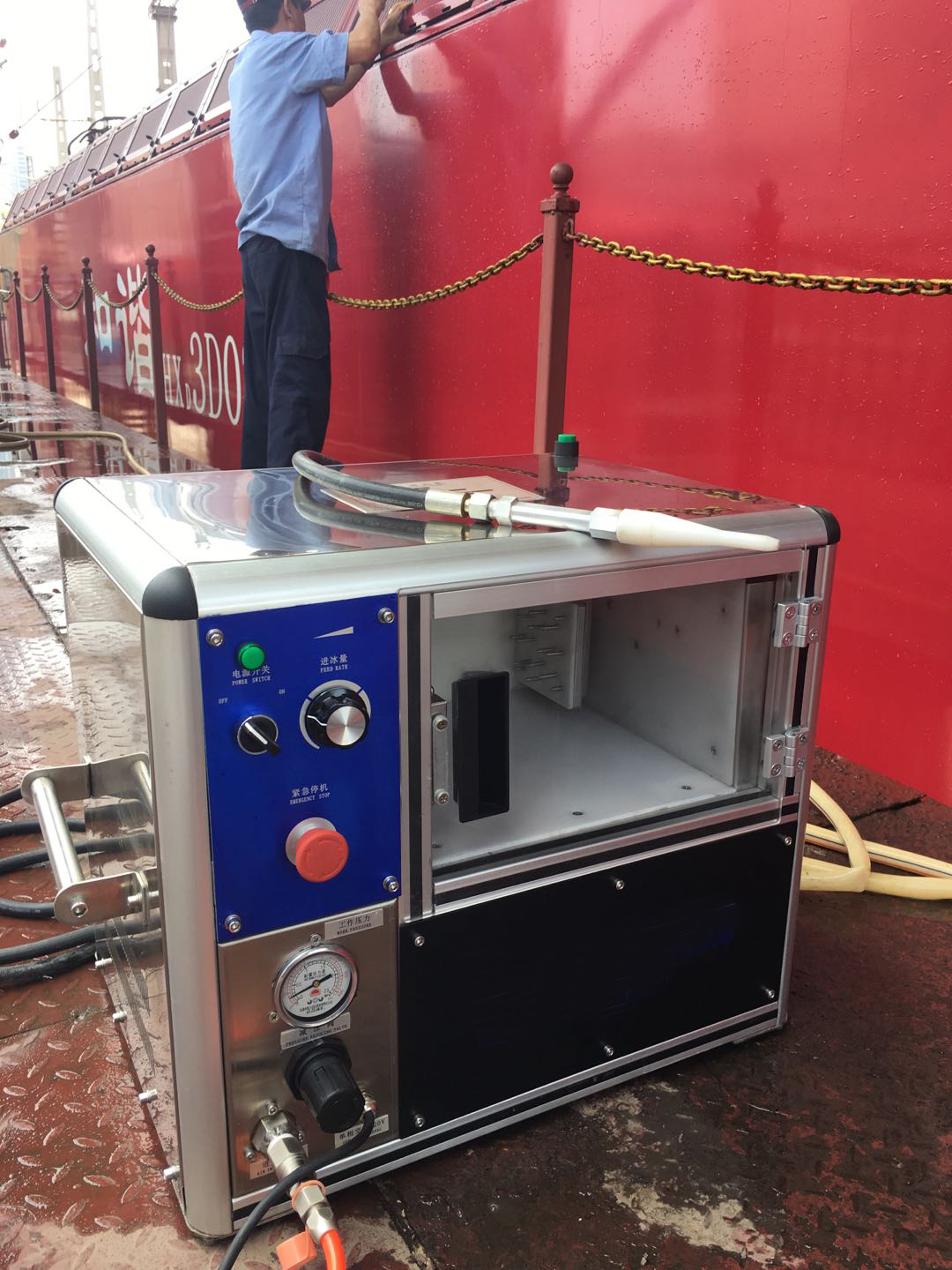 Effective & Sustainable Dry Ice Blasting Machine