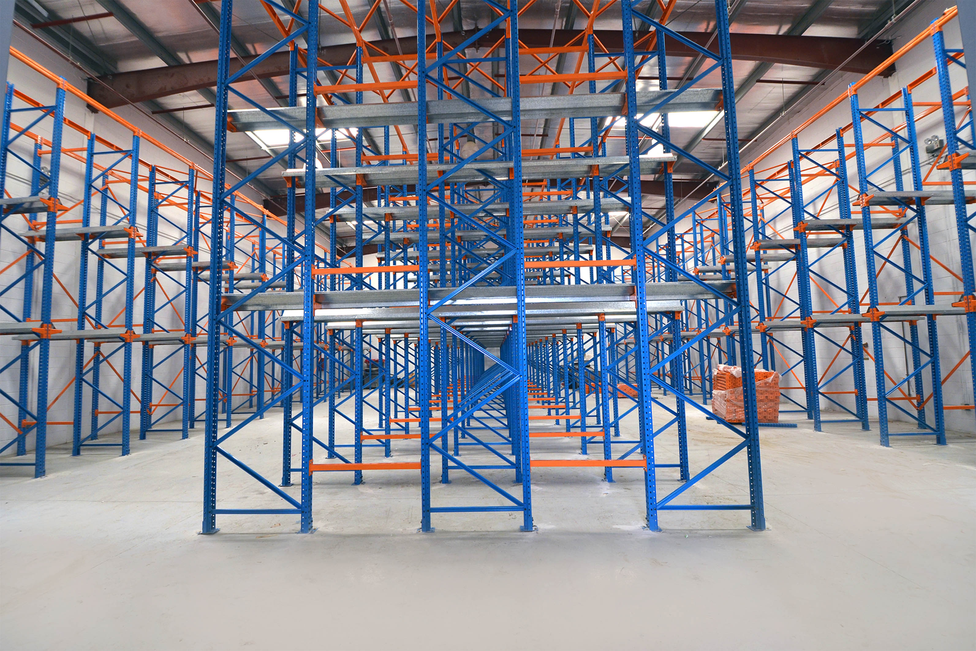Satong Manufacturing Through Type Shelves for Industrial Workshops