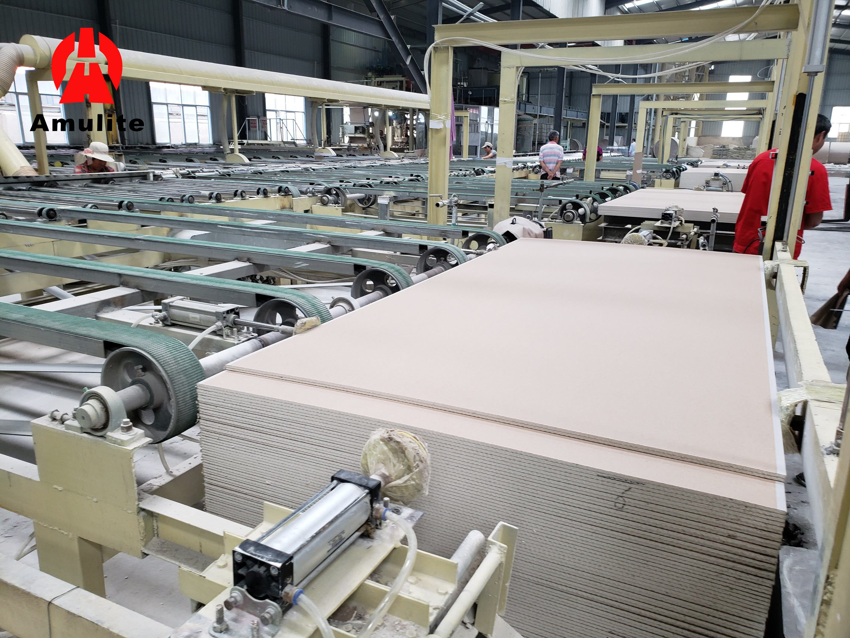 Amulite Gypsum Board Cutting Machine from China