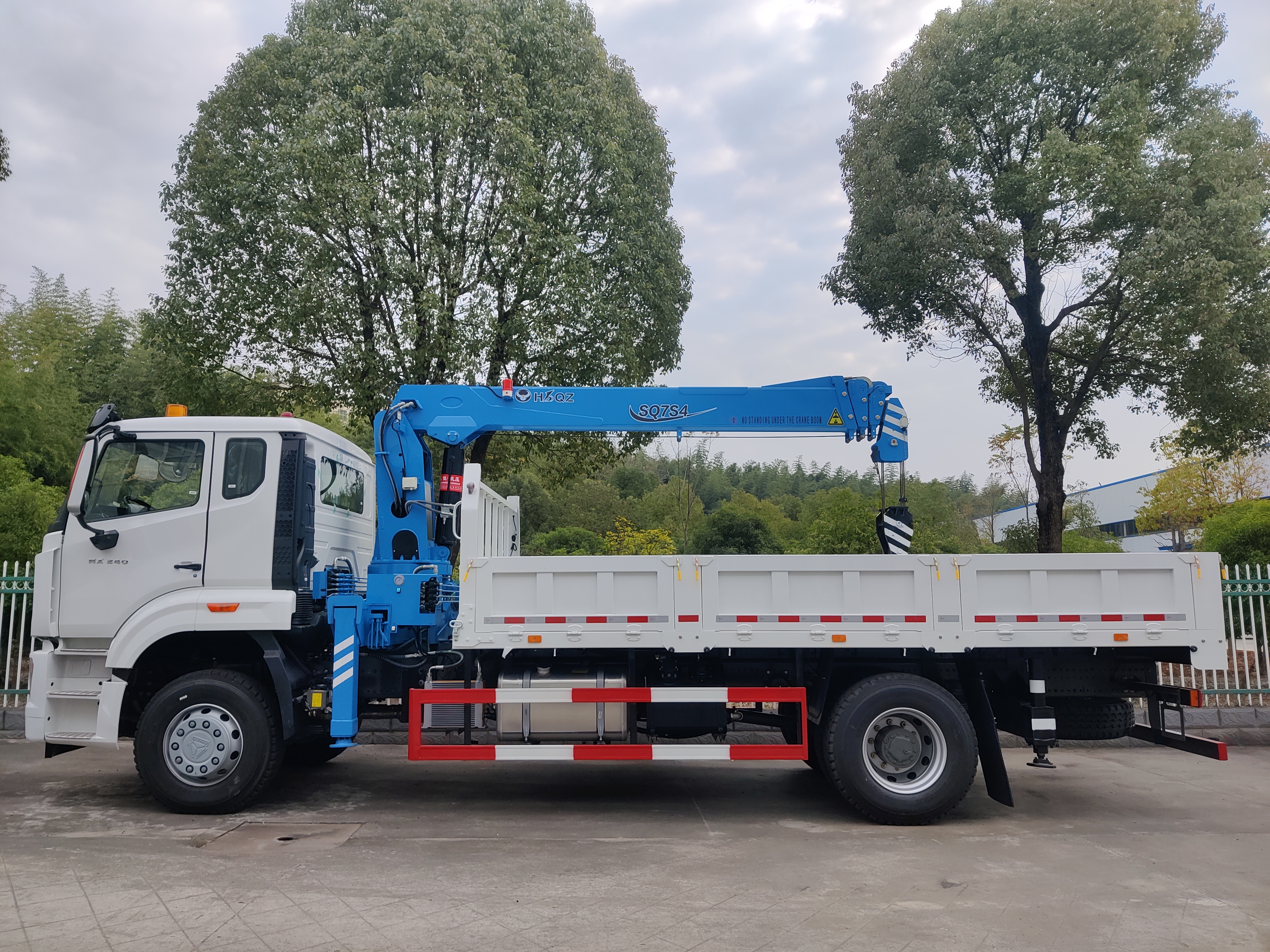 Truck Mounted Crane