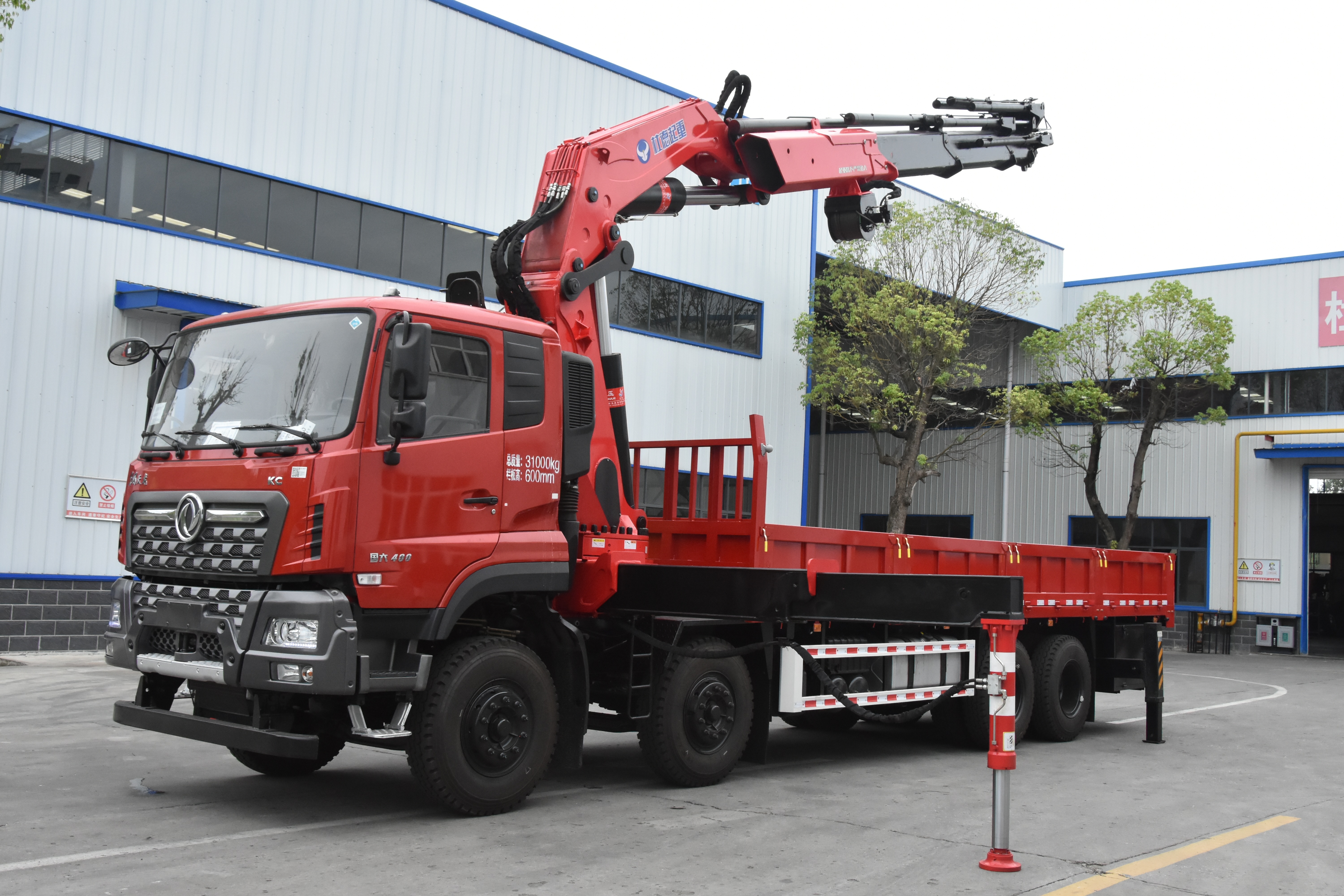 Truck Mounted Crane for Lifting and Transport