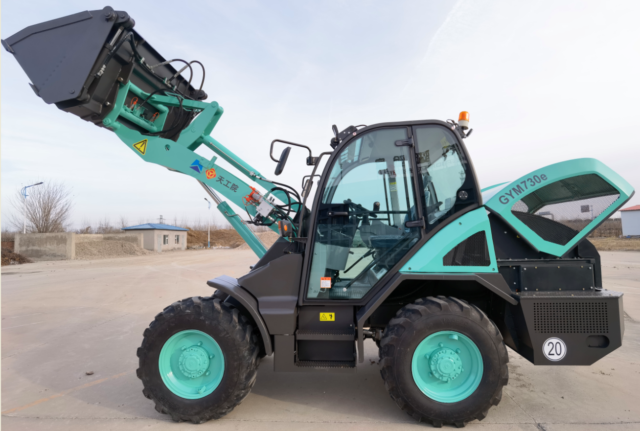 Multi-function Electric Vehicle for Engineering Machinery
