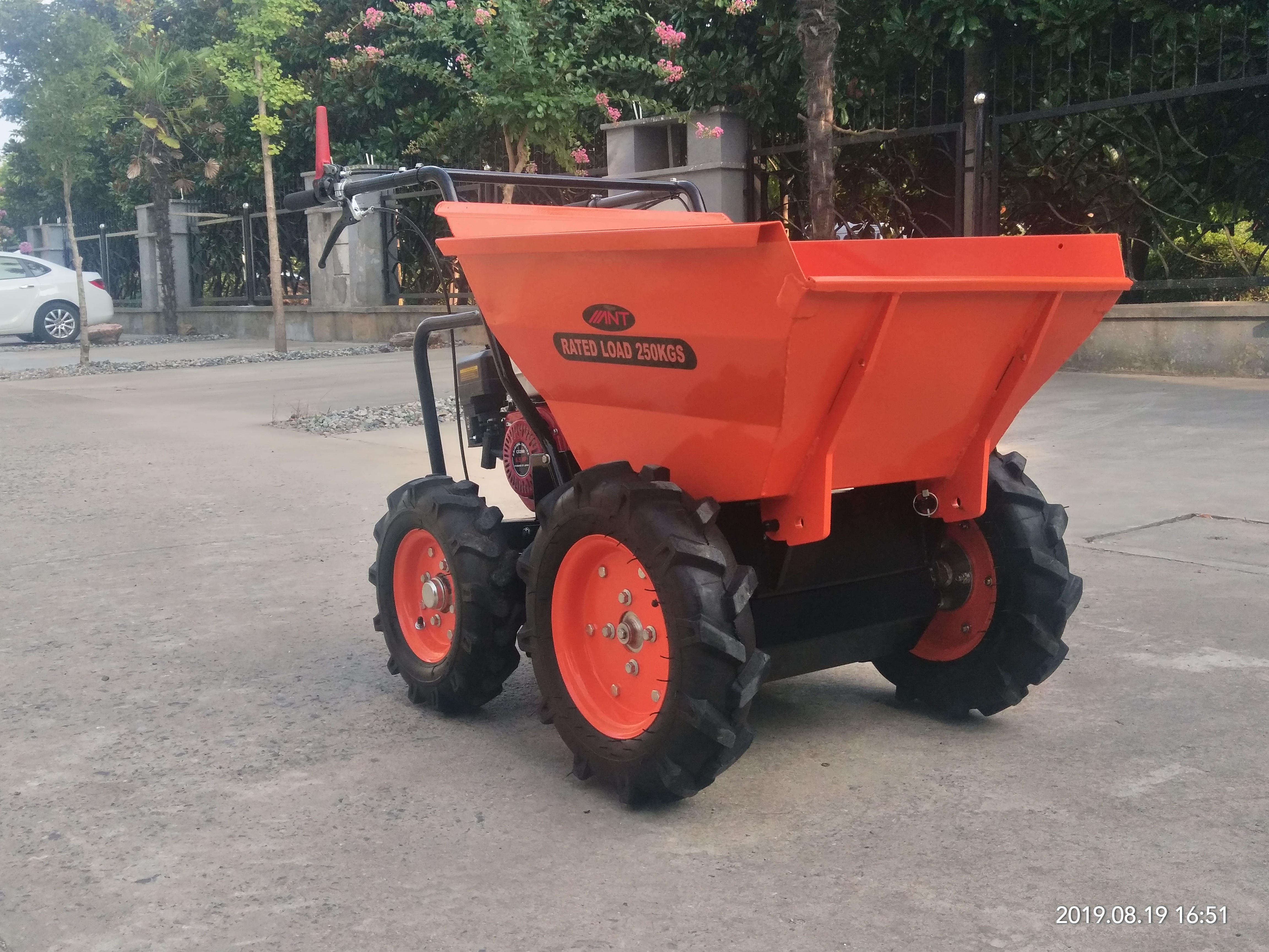 ANT lightweight wheeled small dumper