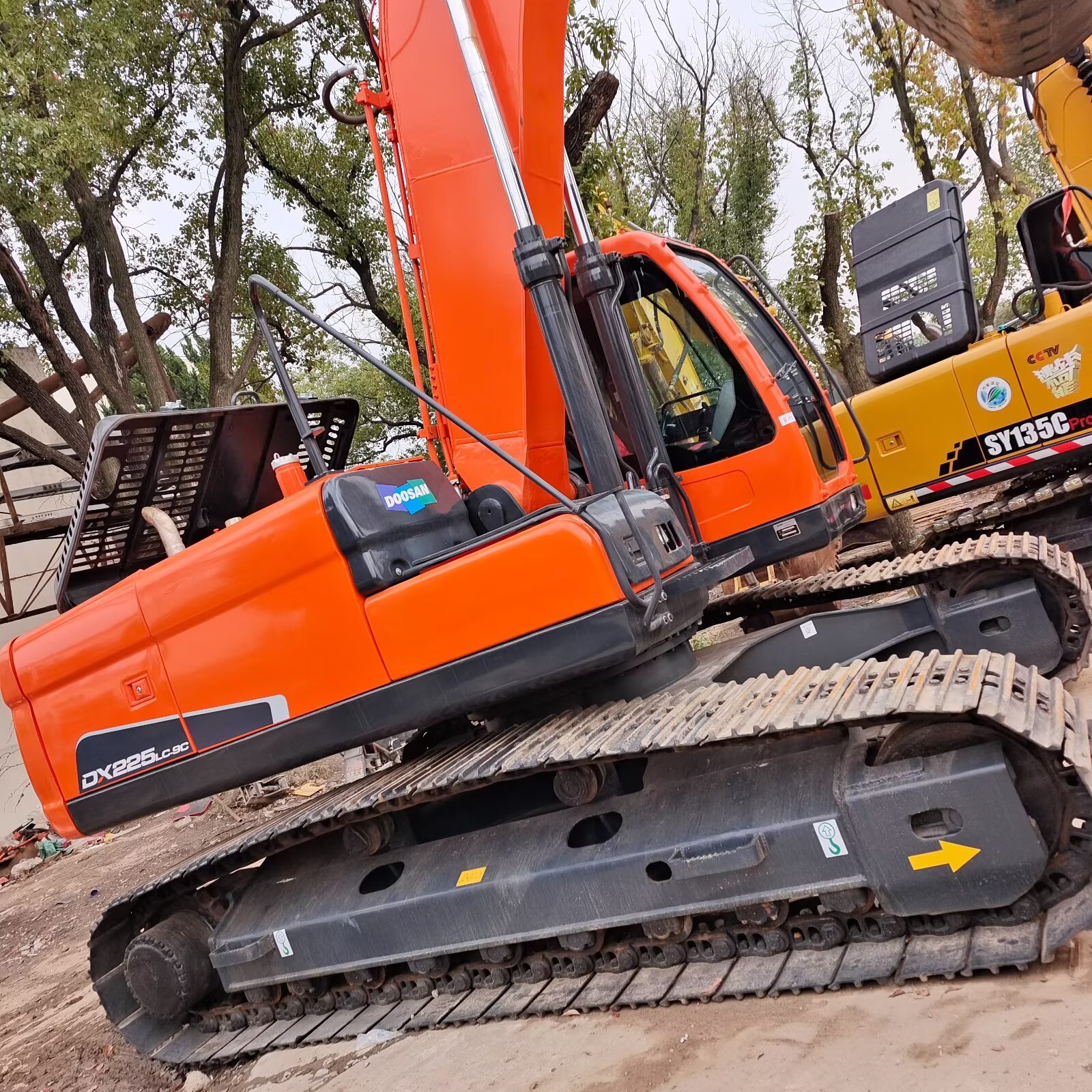 Doosan DX225LCA Excavator