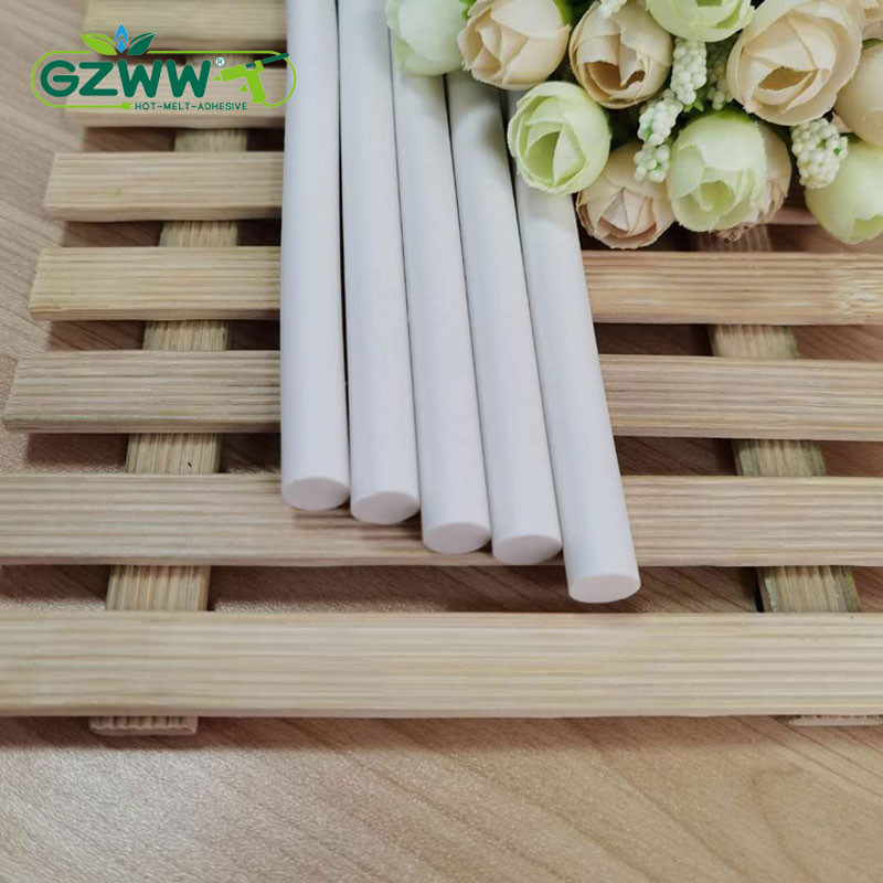 Milky White Hot Melt Glue Stick