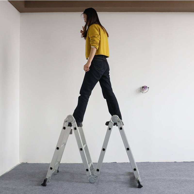 Multifunctional aluminum ladder