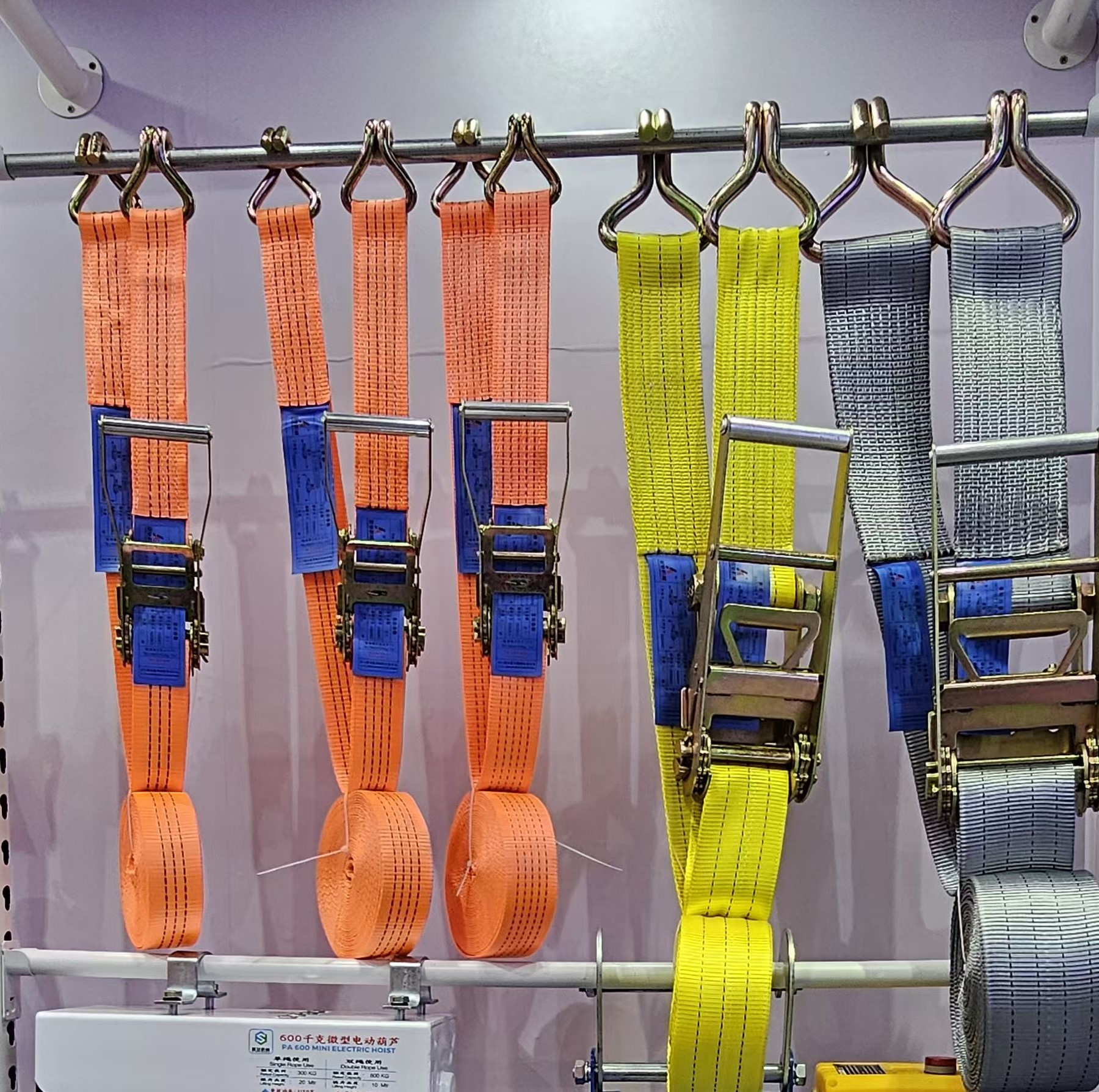 Ratchet Tie Down Straps for Cargo Securing