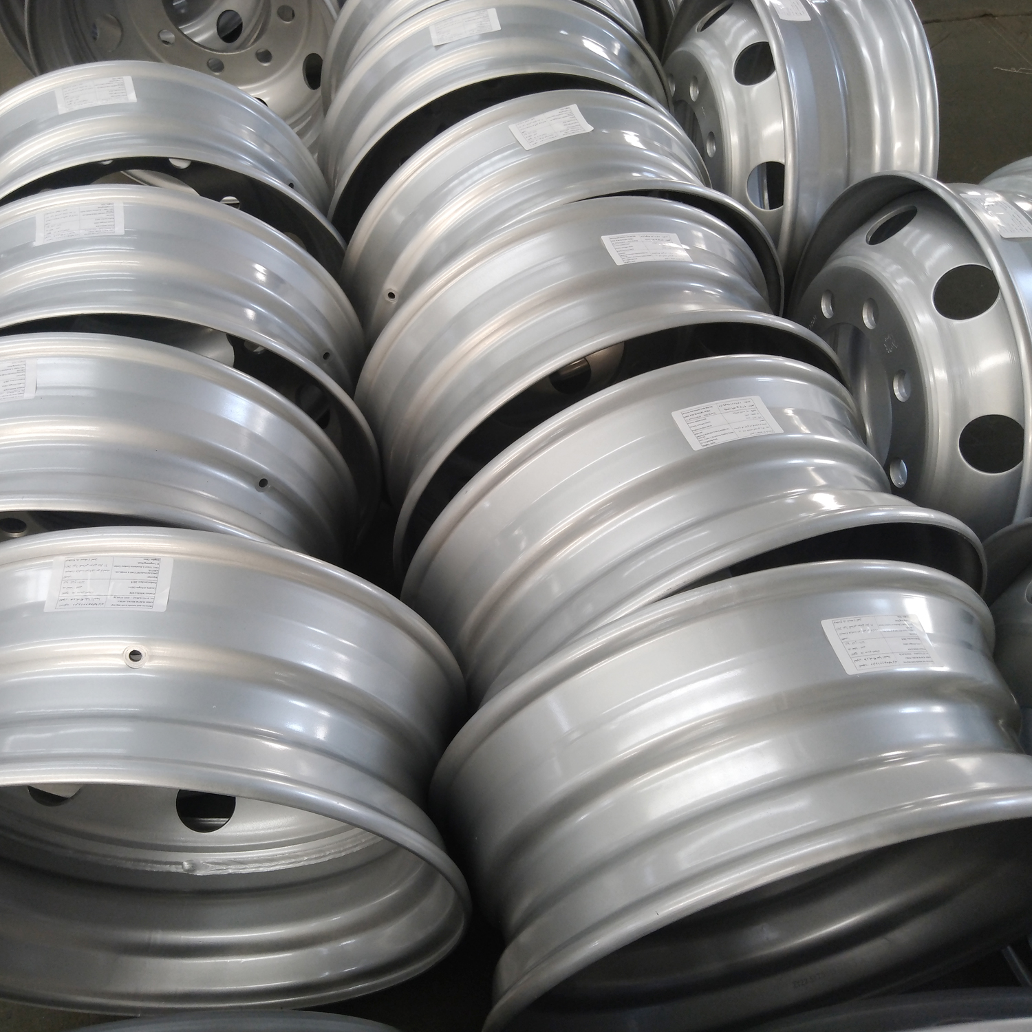 High Quality Tubeless Steel Wheel 6.75x22.5