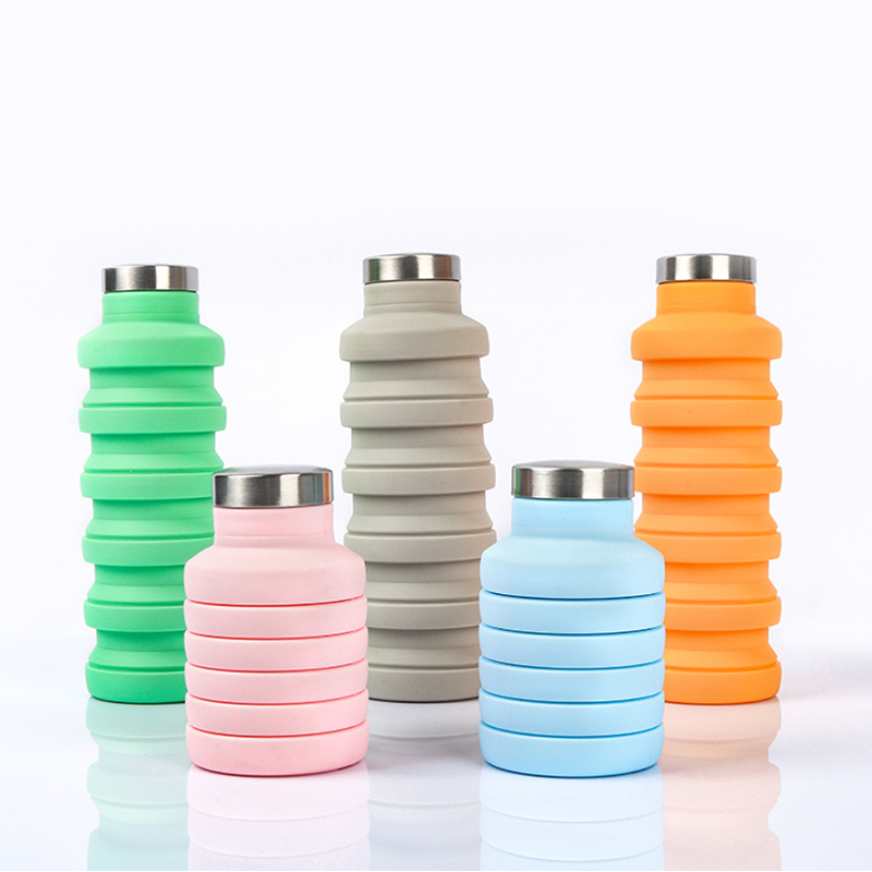 BPA Free Collapsible Silicone Sport Water Bottle for Travel and Training