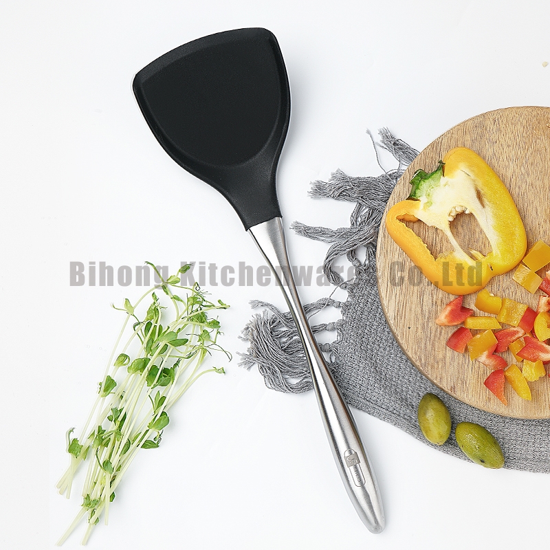 Silicone Turner for Cookware Protection
