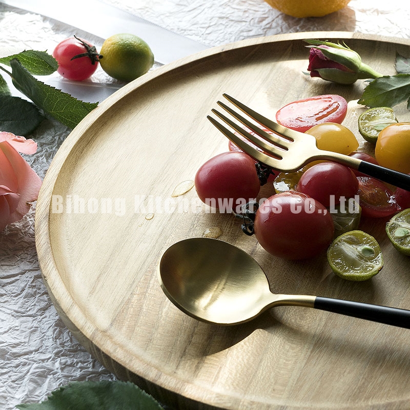 Serving Tray for Fruit, Bread, Snacks, and Vegetables