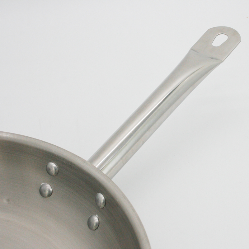 Stainless Steel Fry Pan with Single Handle and Sandwich Bottom