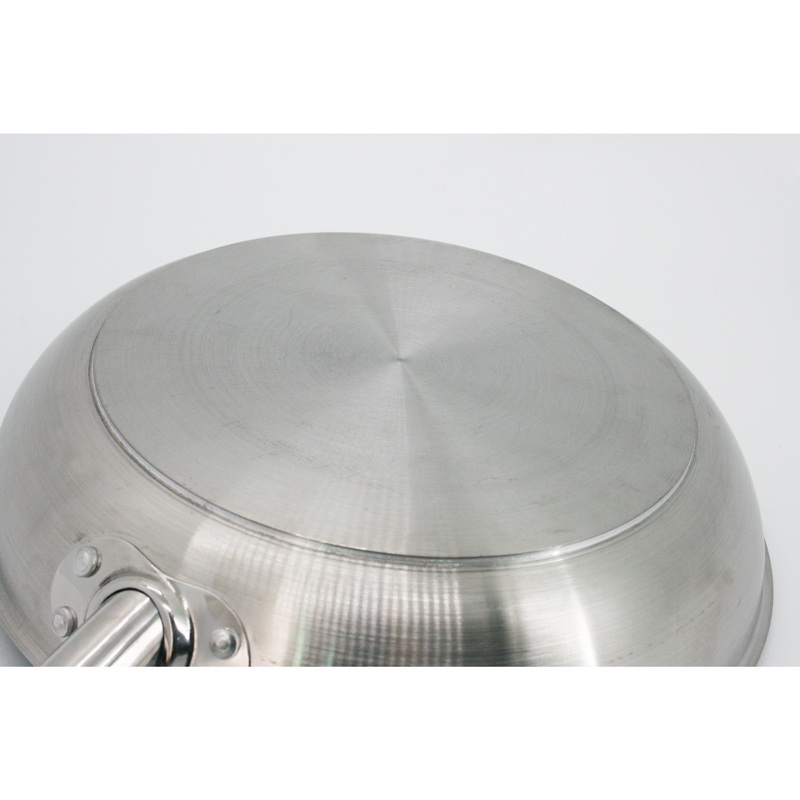 Stainless Steel Fry Pan with Single Handle and Sandwich Bottom