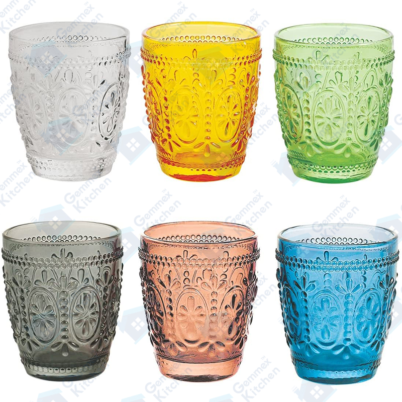 Glass drinking cup with assorted spray colors