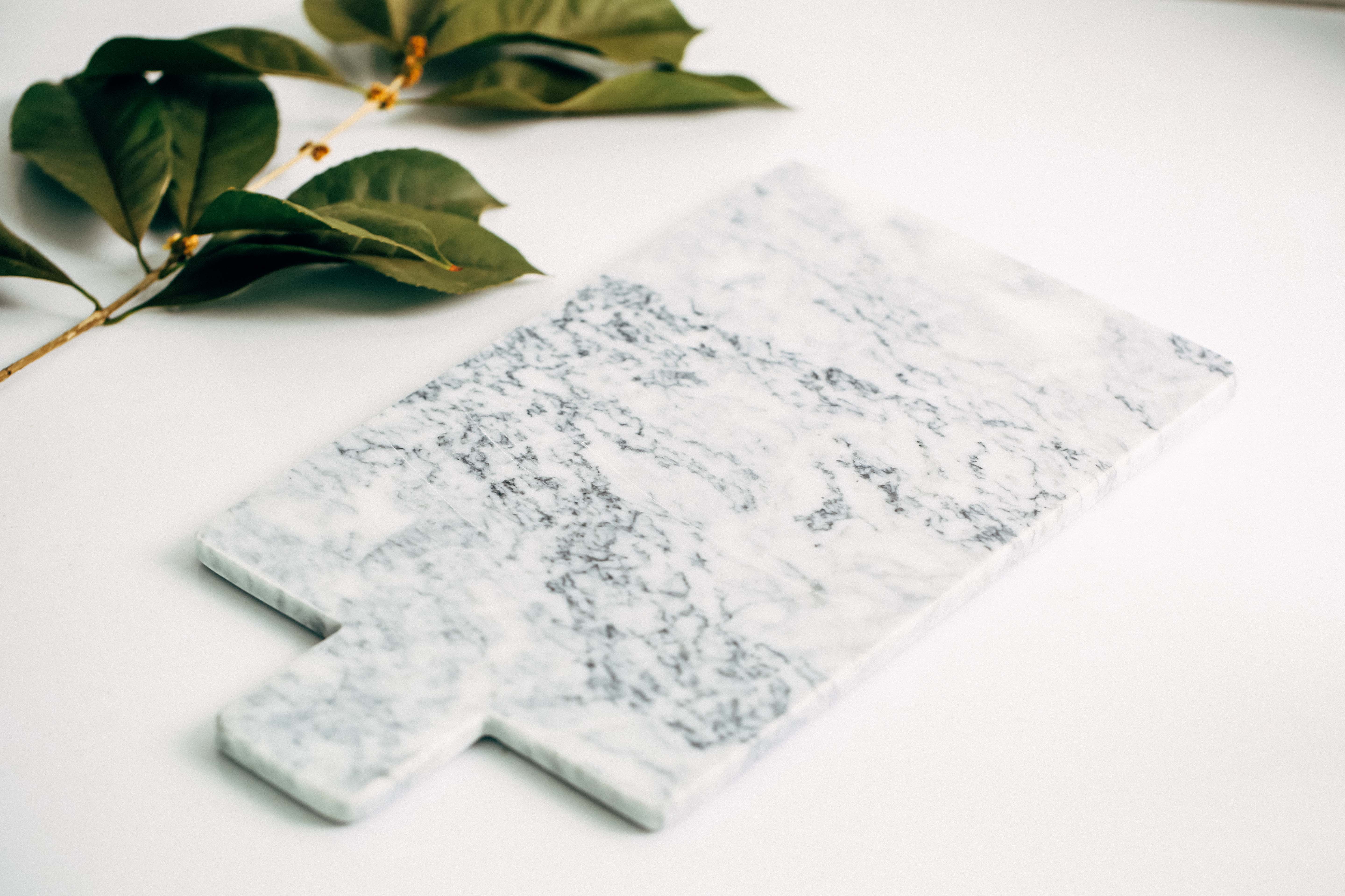 Marble serving pad