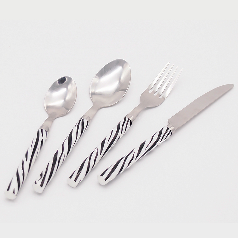 Flatware Set with PP Handle