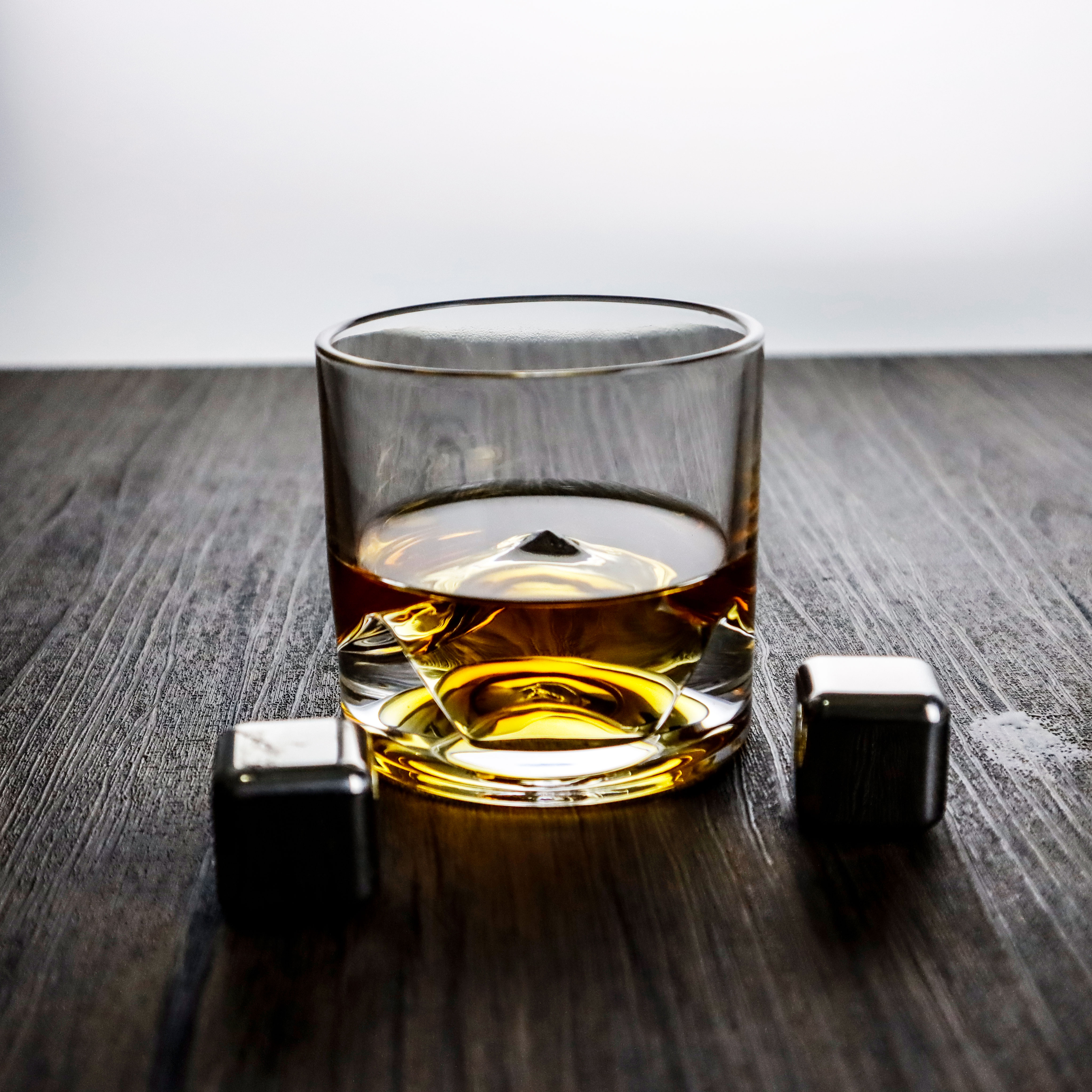 Mountain Whiskey Glass Crystal Spinning Whisky Tumbler