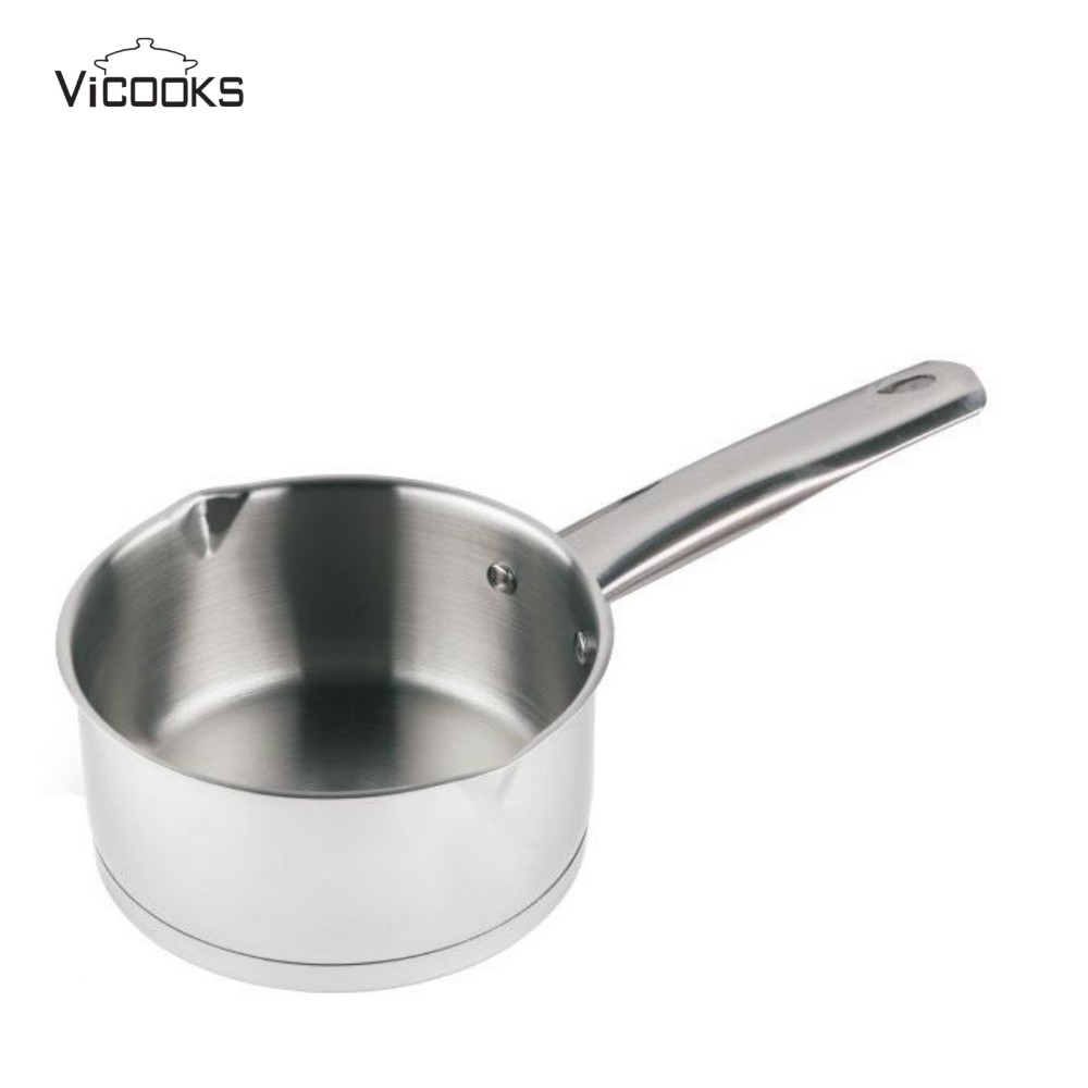 Stainless Steel Saucepan with Pouring Spout