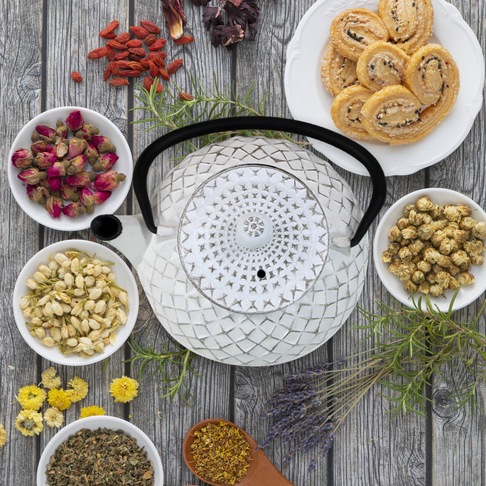 Wholesale 500ml White Cast Iron Teapot for Home, Kitchen, and Hotel Decor